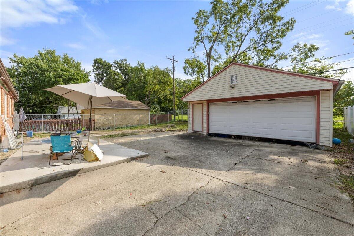 3300 Braddock Street Property Photo 7