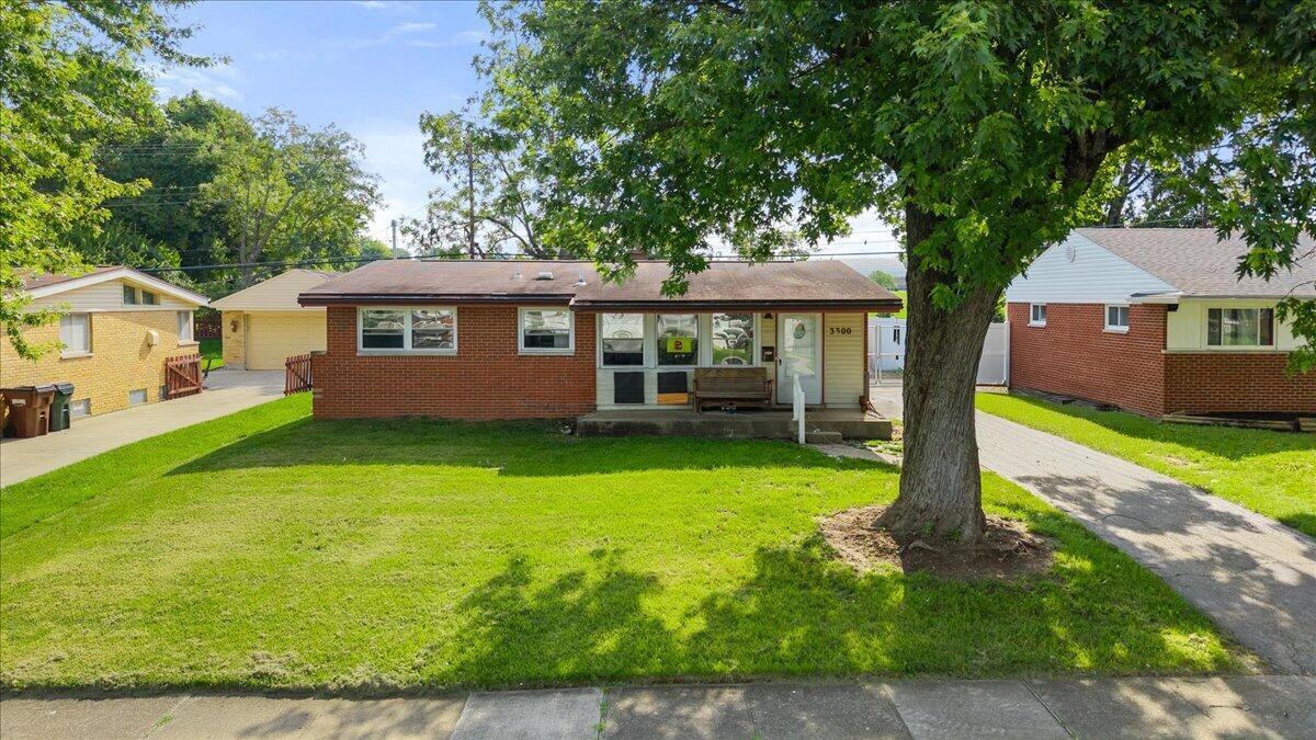 3300 Braddock Street Property Photo 9