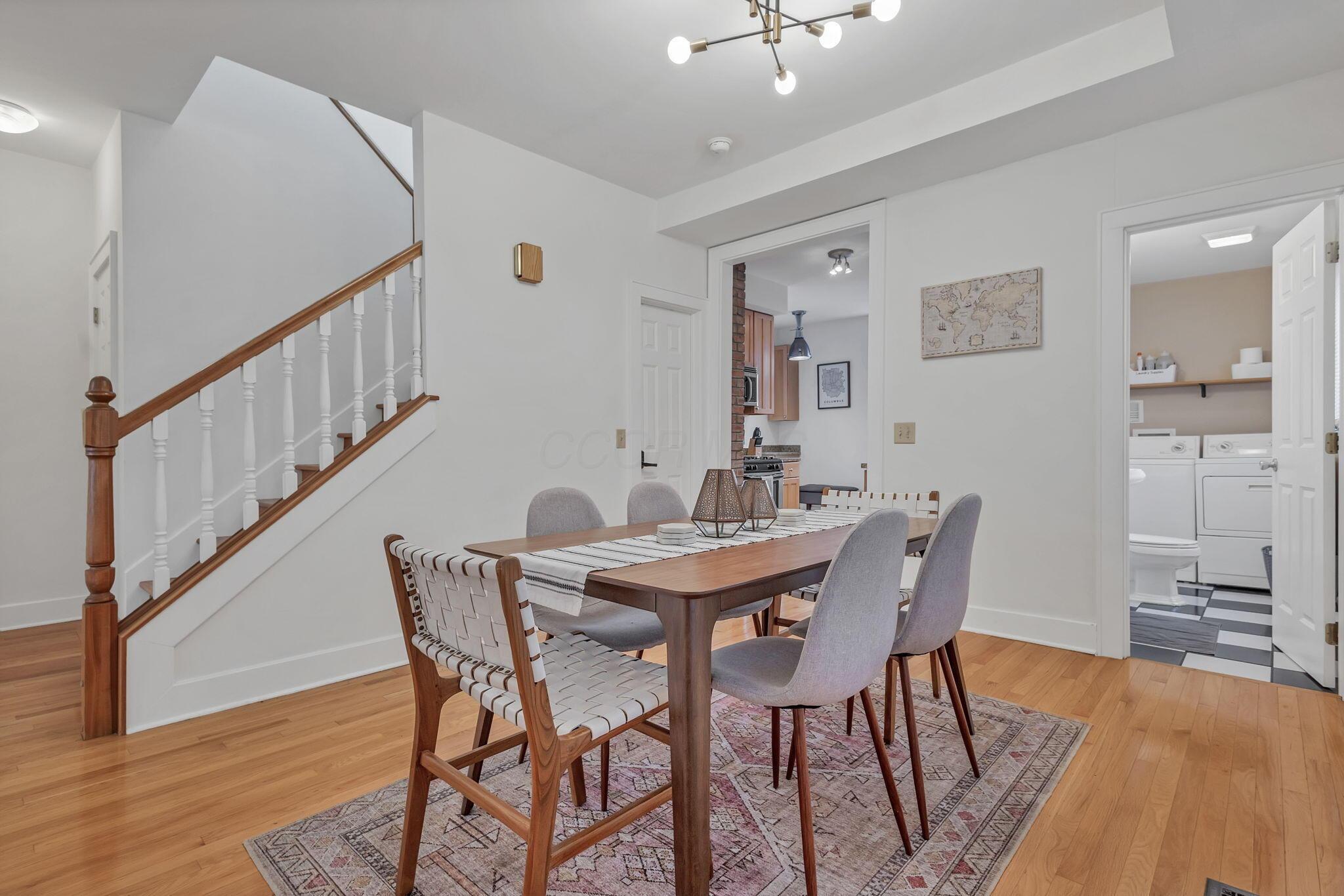 1158 Summit Street Property Photo 8