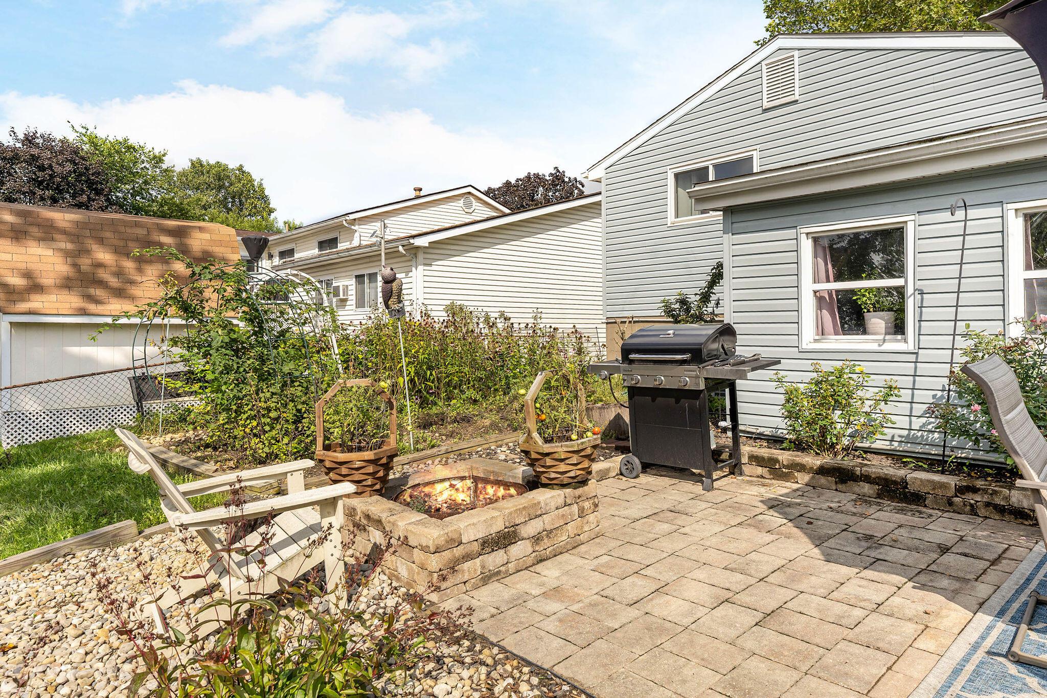 340 Parkdale Drive Property Photo 28
