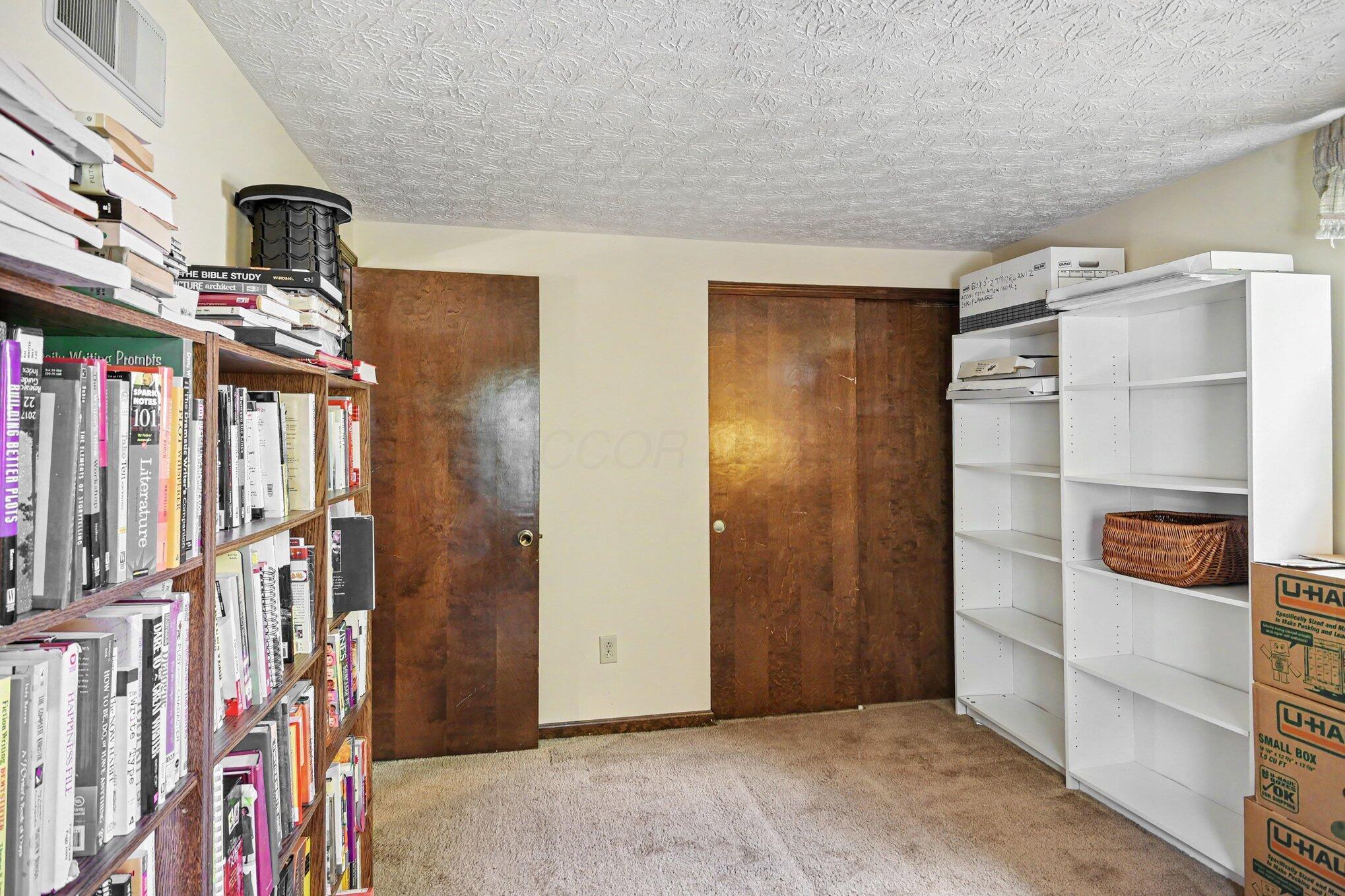 5241 Wolf Run Drive Property Photo 25