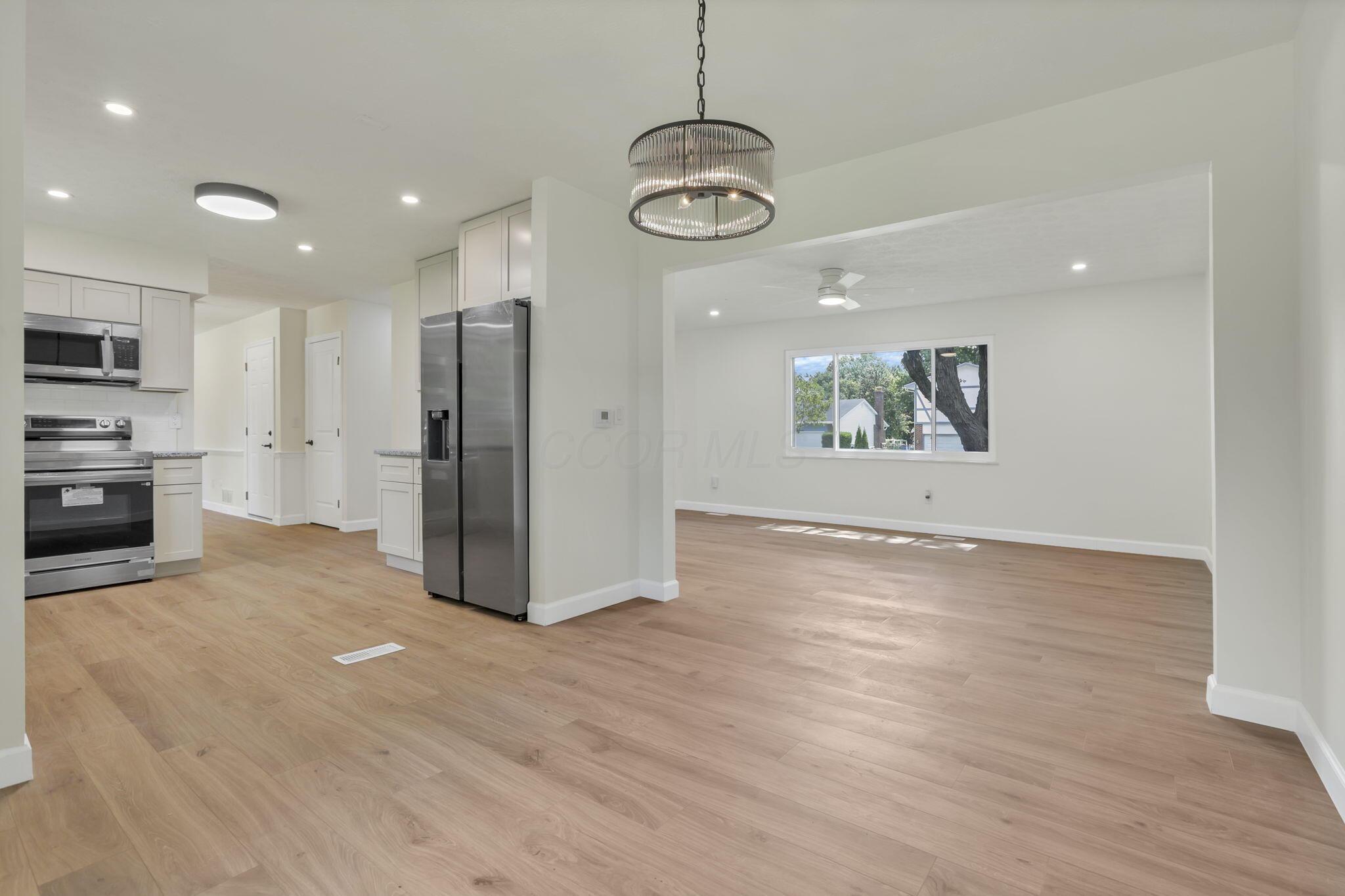 2208 Pine Knoll Avenue Property Photo 8