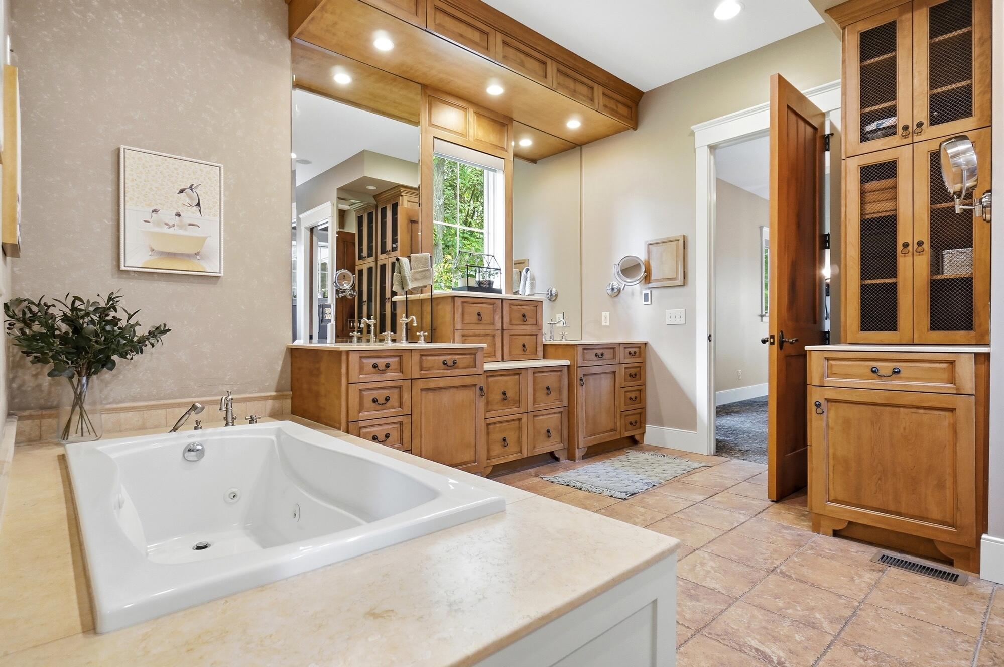 7076 Calabria Place Property Photo 42