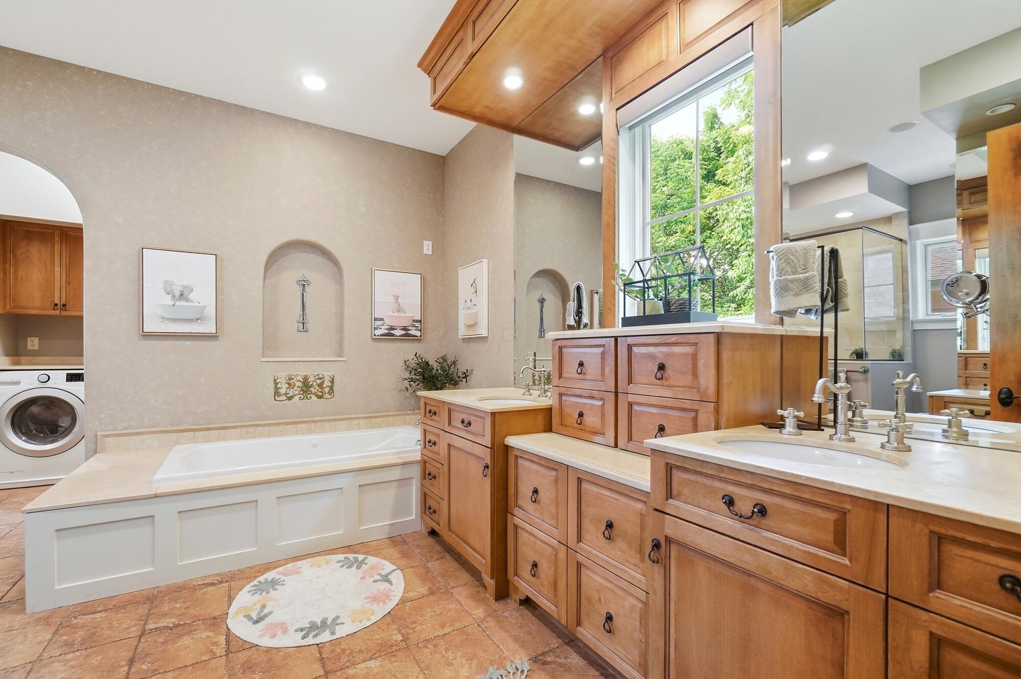 7076 Calabria Place Property Photo 43