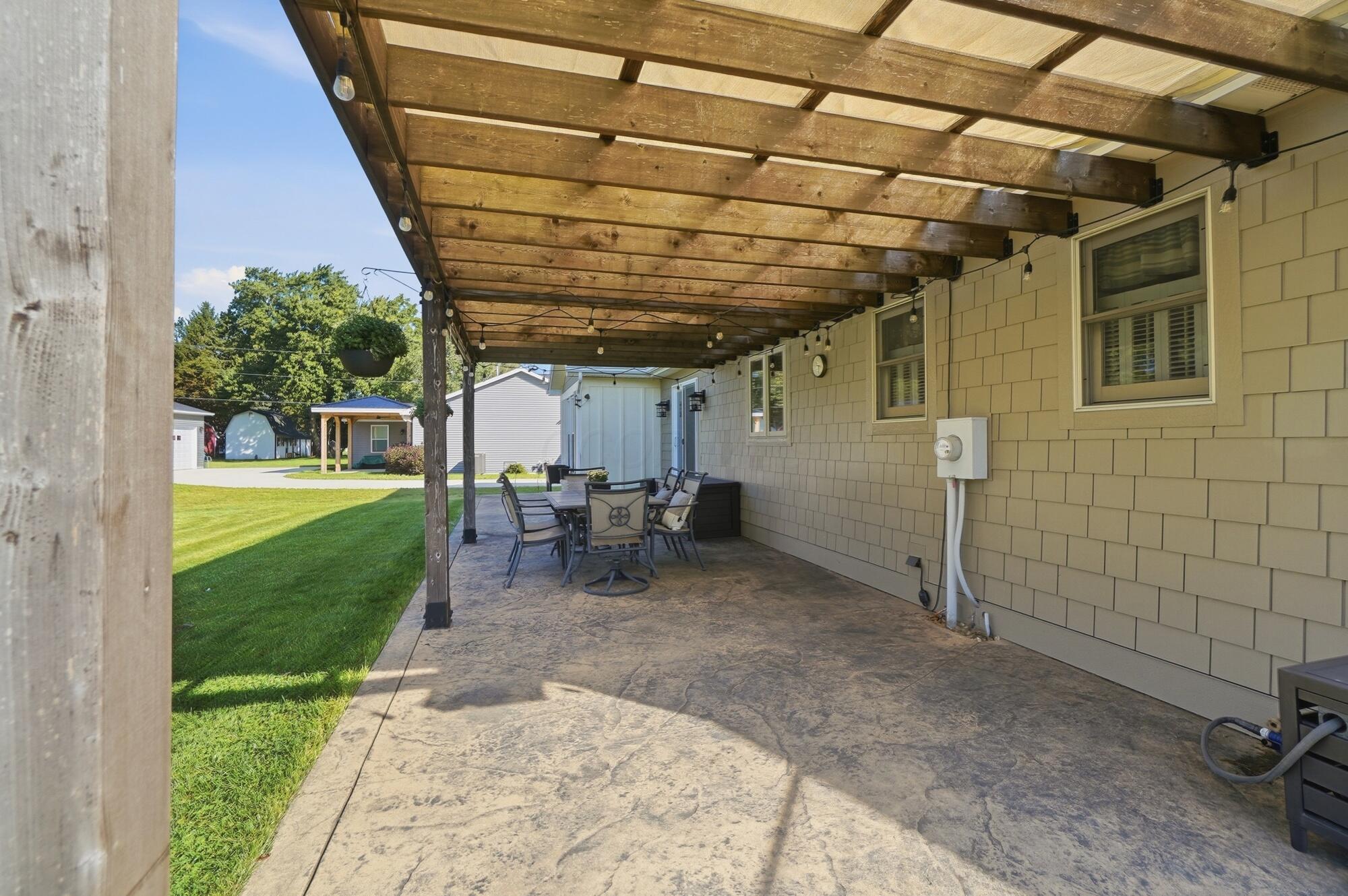 1525 N Wapak Road Property Photo 32