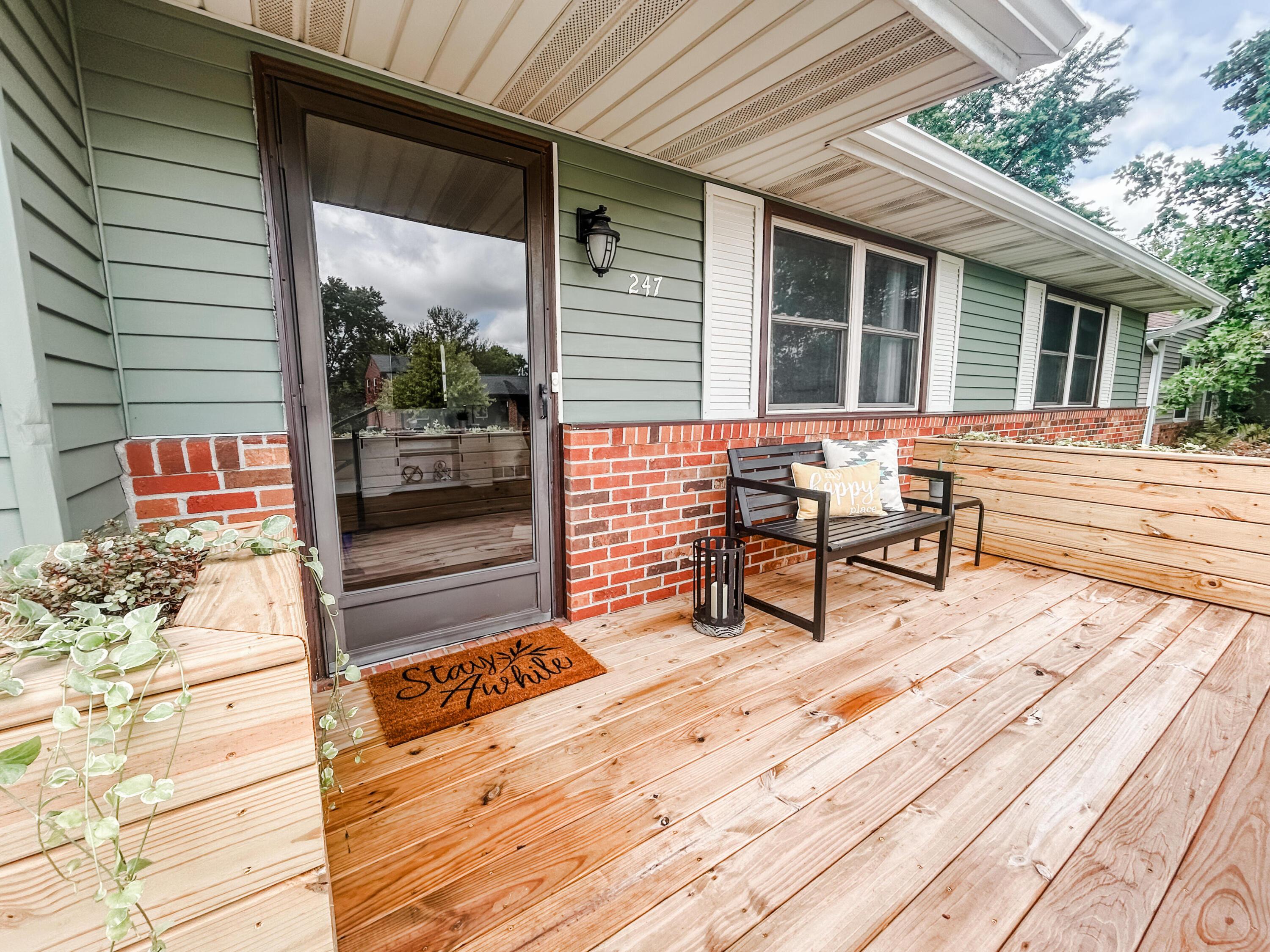 247 Lonepine Road Property Photo 4