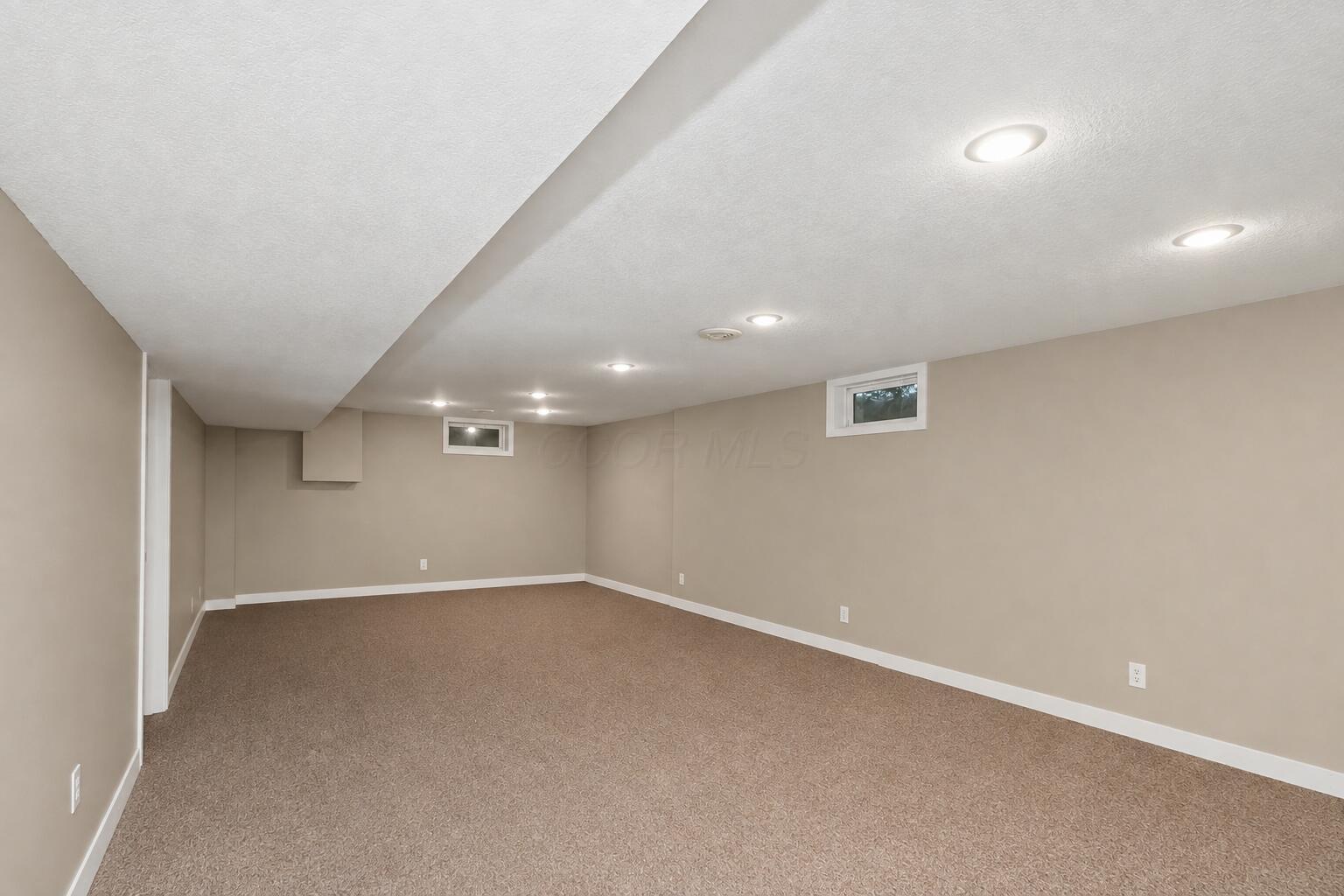 1792 Tiffin Road Property Photo 18