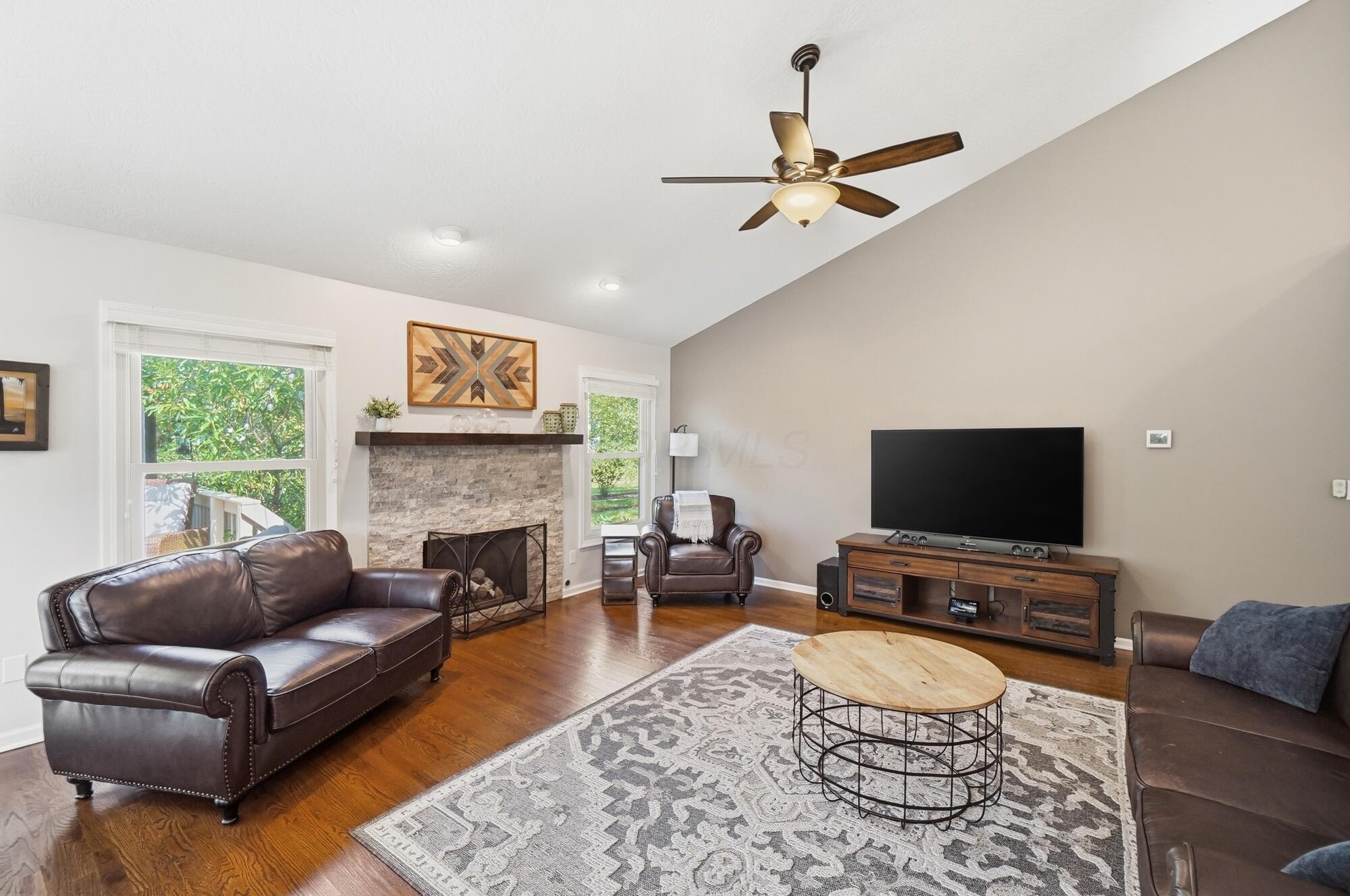 6379 Crystal Valley Drive Property Photo 8