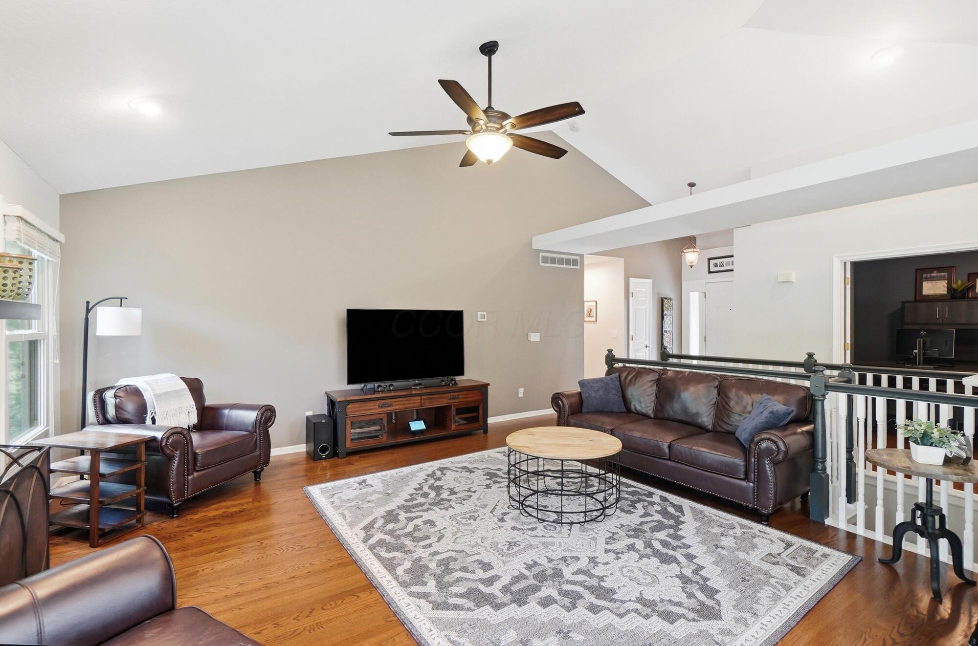 6379 Crystal Valley Drive Property Photo 9