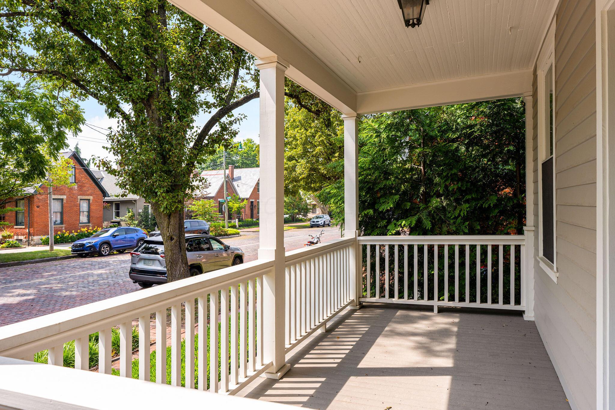 870 Mohawk Street Property Photo 3