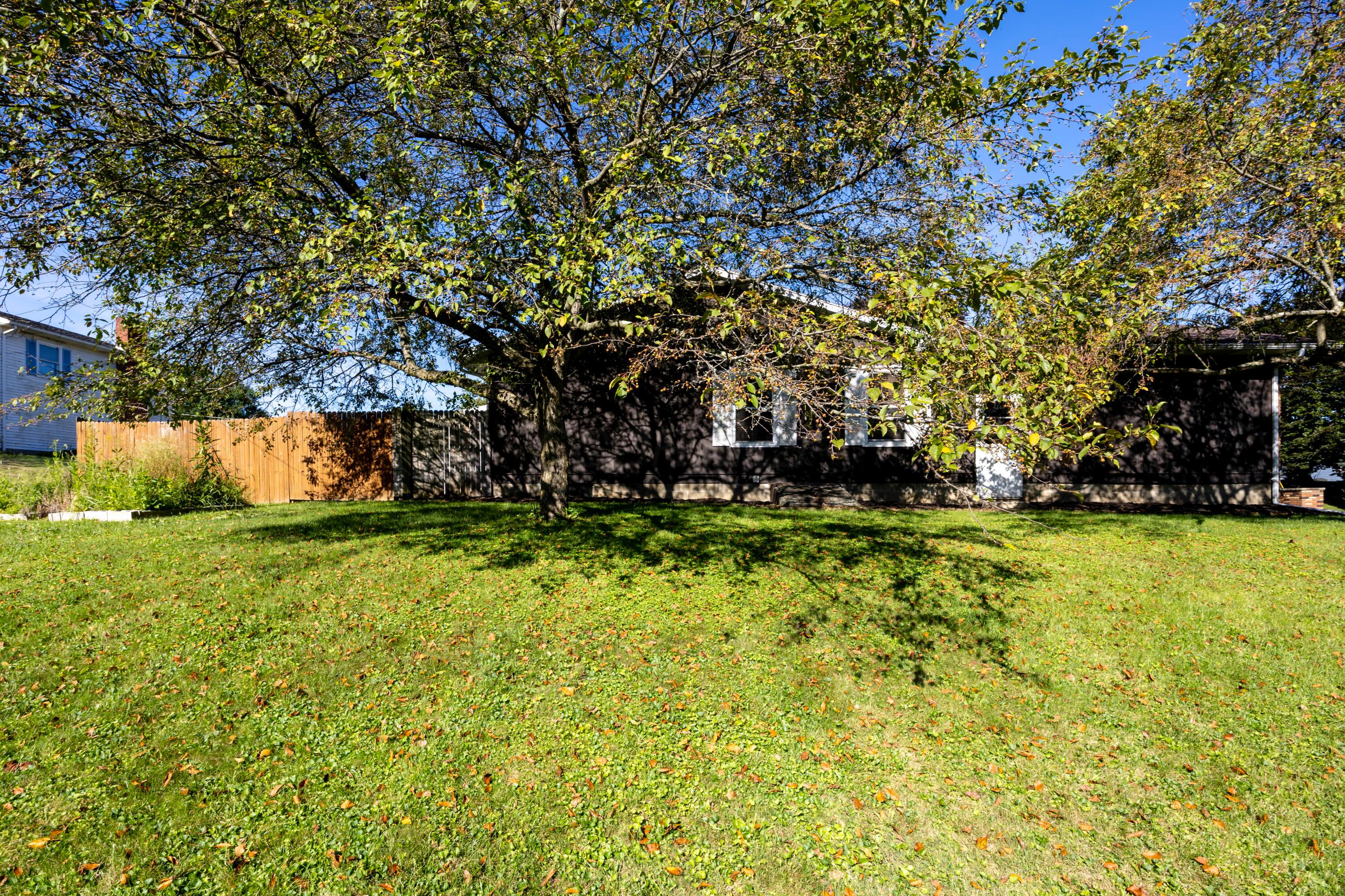 708 Youngs Terrace Property Photo 26
