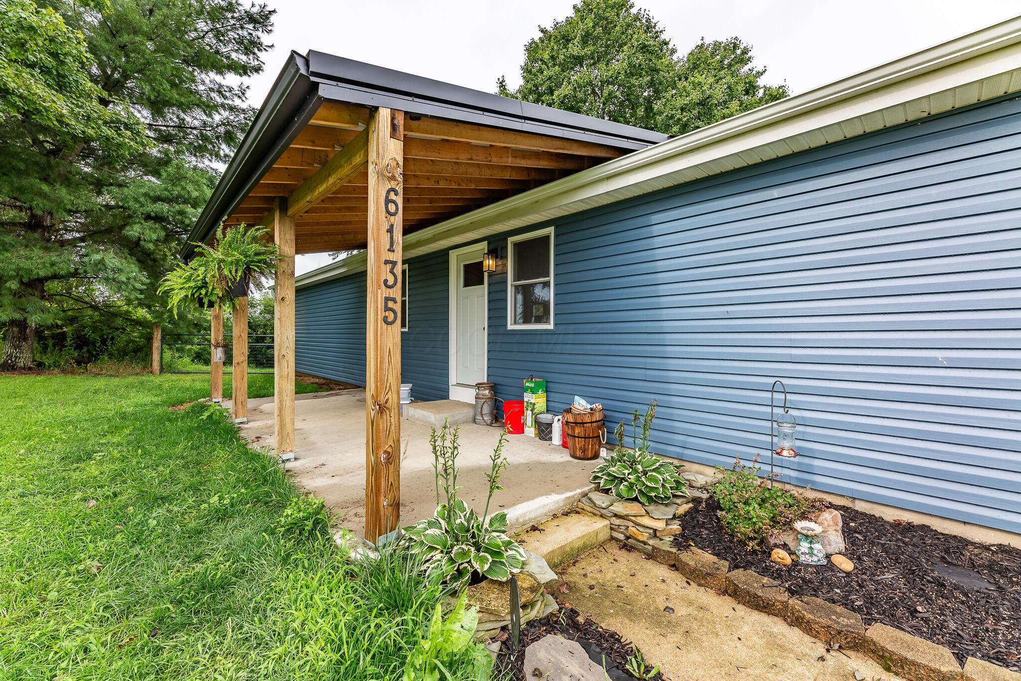 6135 Allen Road Property Photo 3