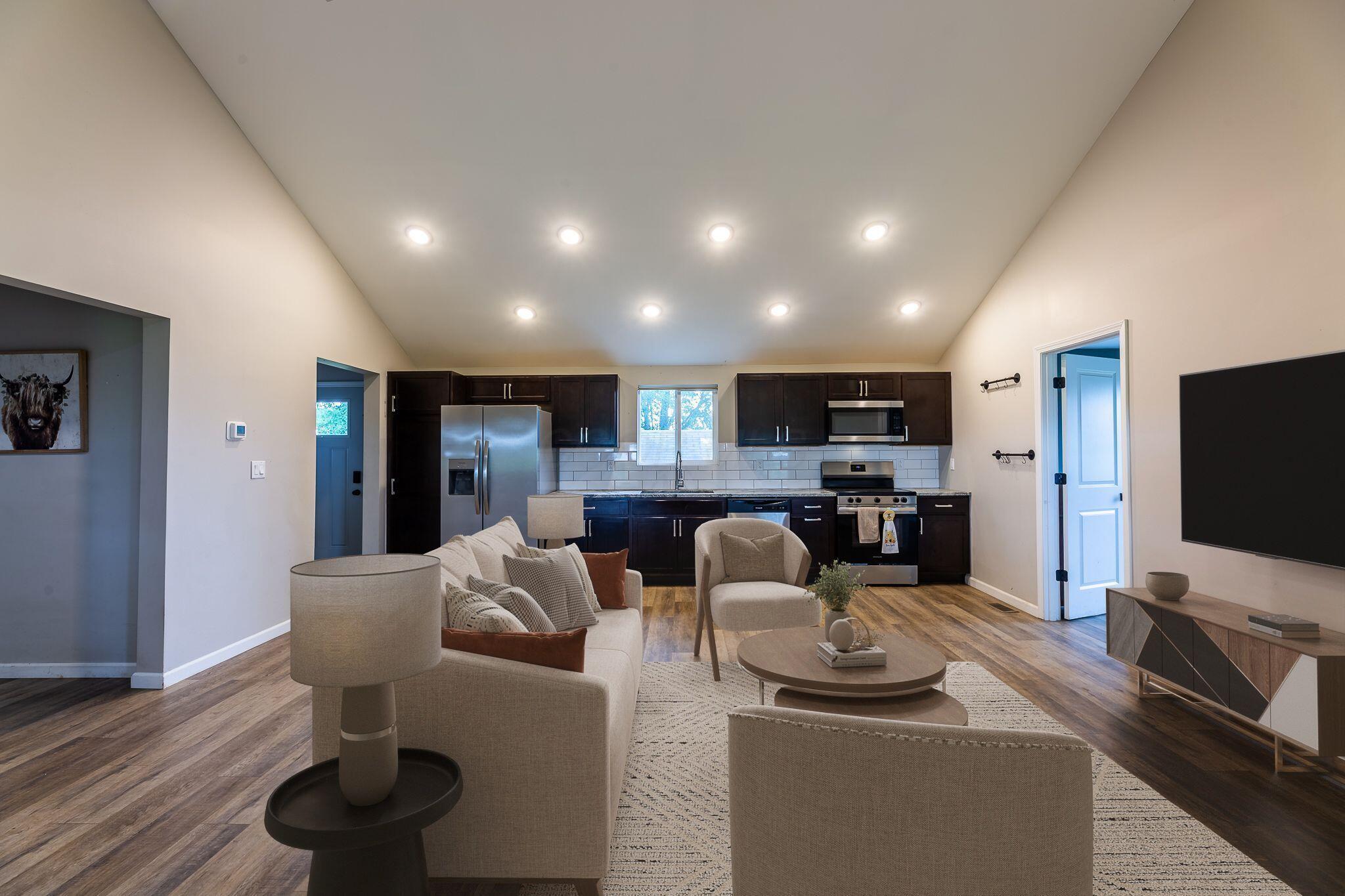 6135 Allen Road Property Photo 4