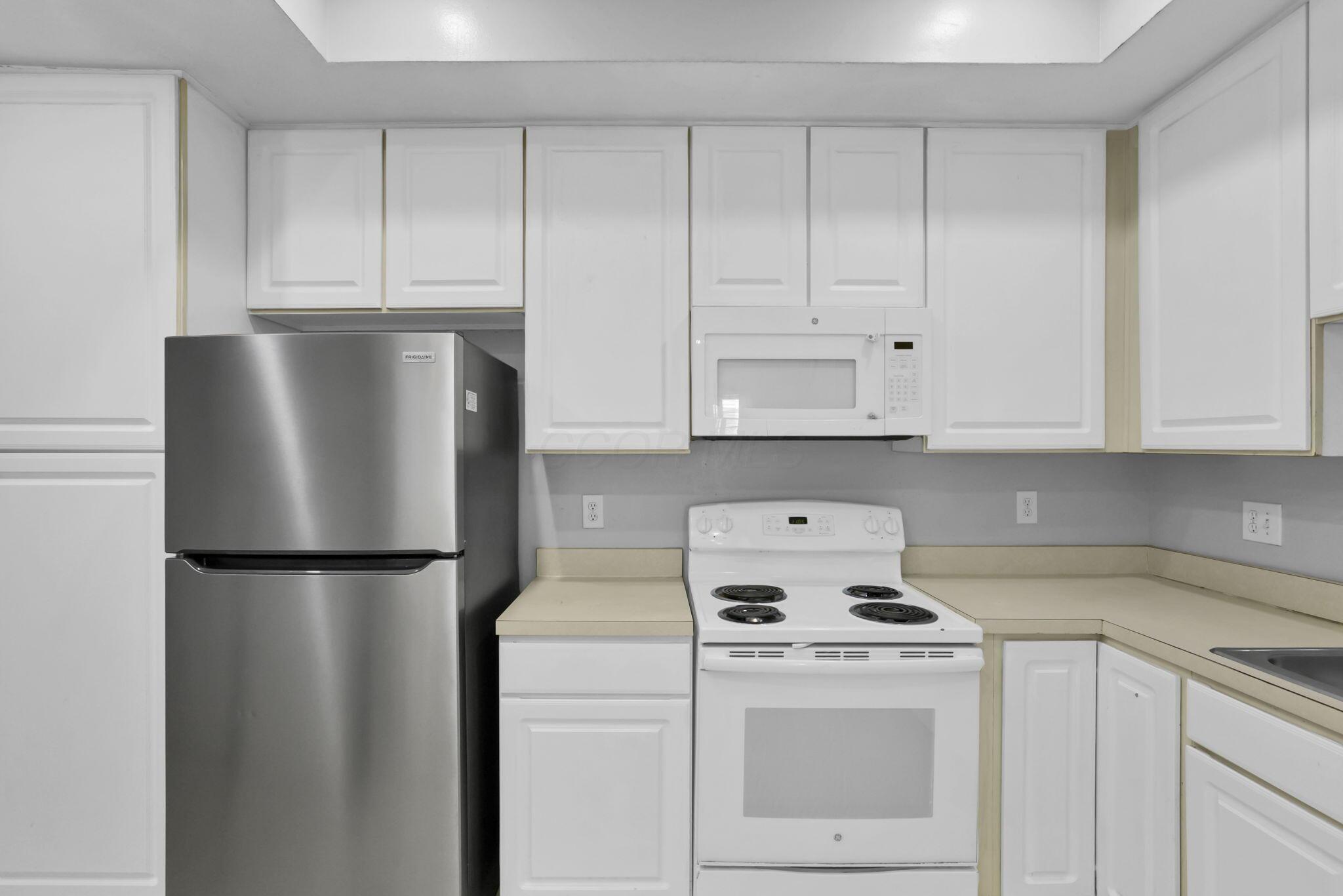2272 Cove Landing Property Photo 13