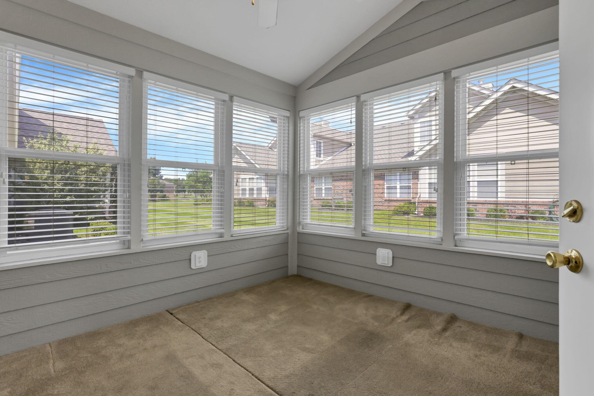 2272 Cove Landing Property Photo 17
