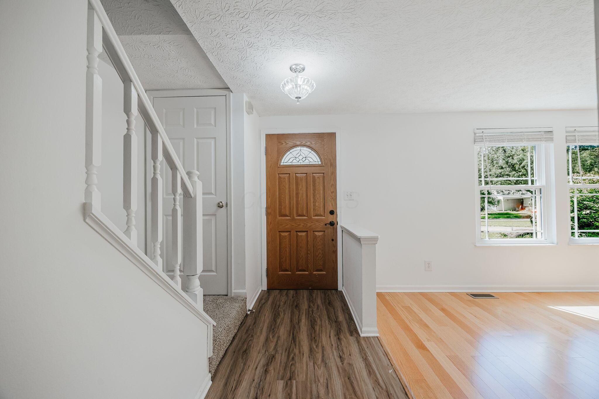 5298 Predmore Place Property Photo 6