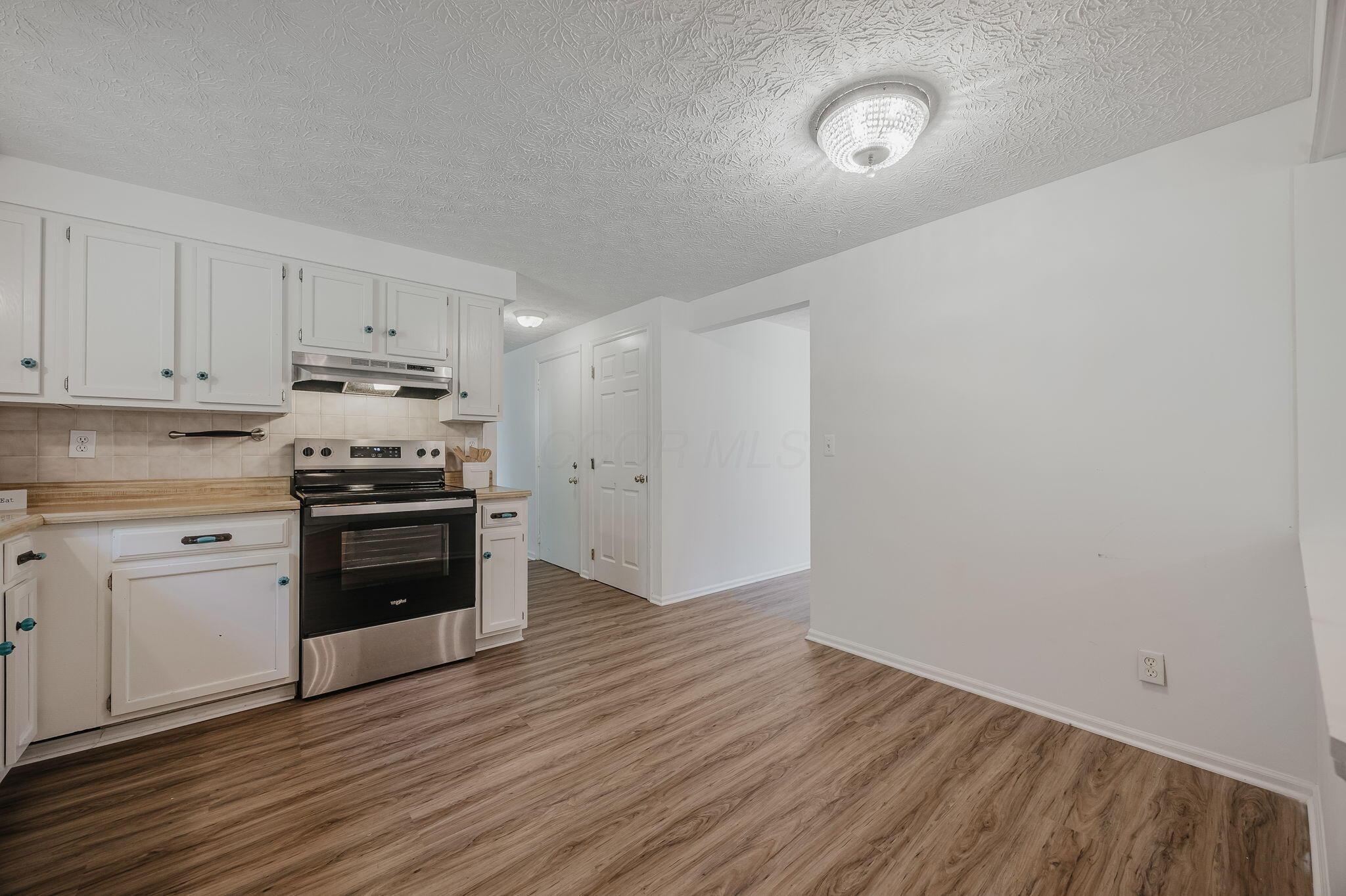 5298 Predmore Place Property Photo 19