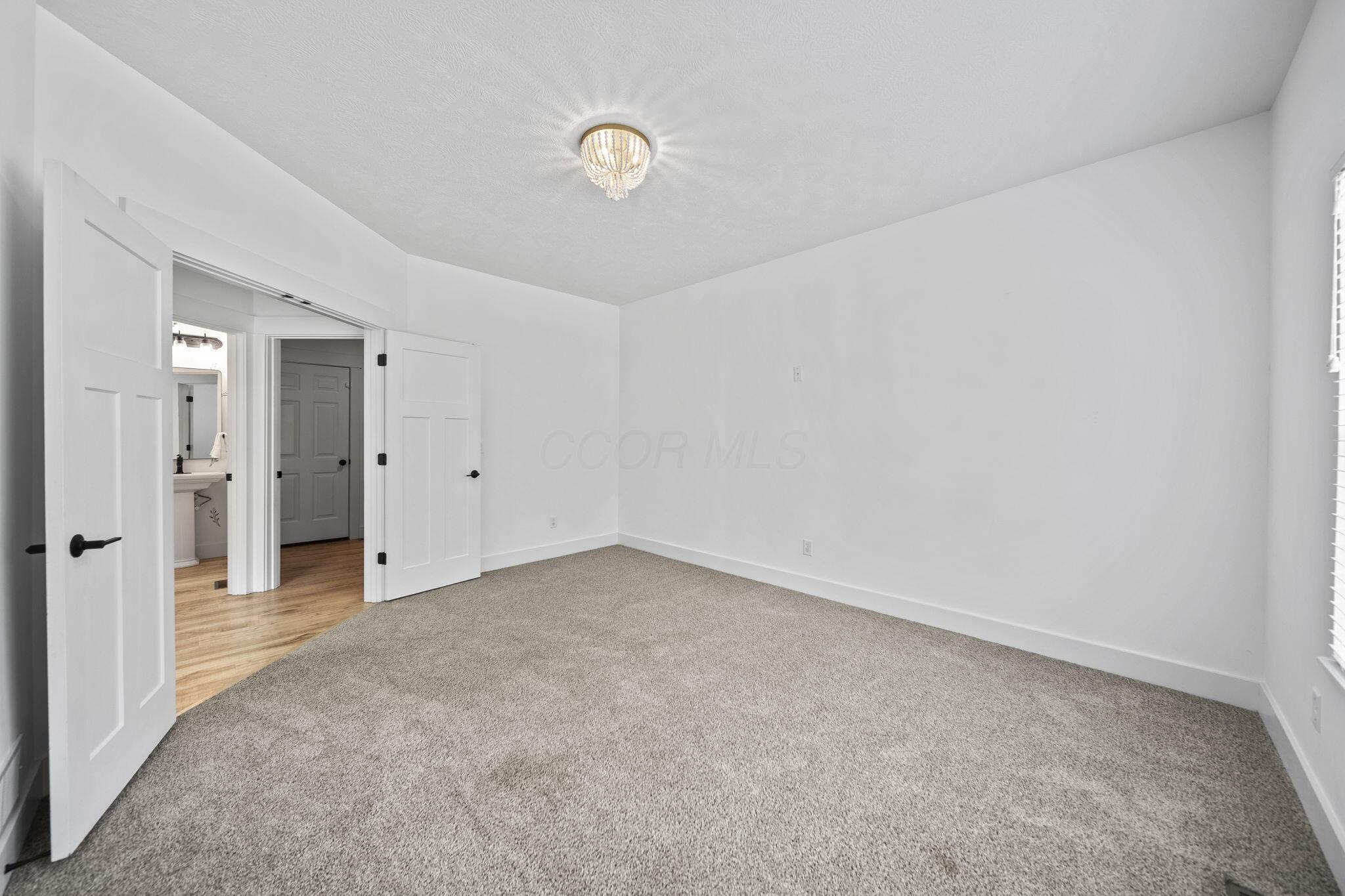 545 Parker Run Property Photo 35