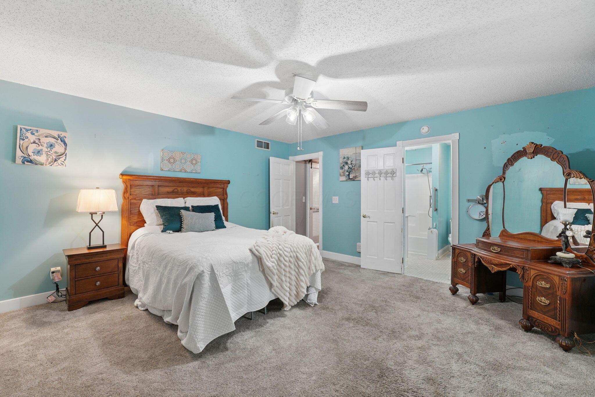 2400 Yuma Drive Property Photo 14