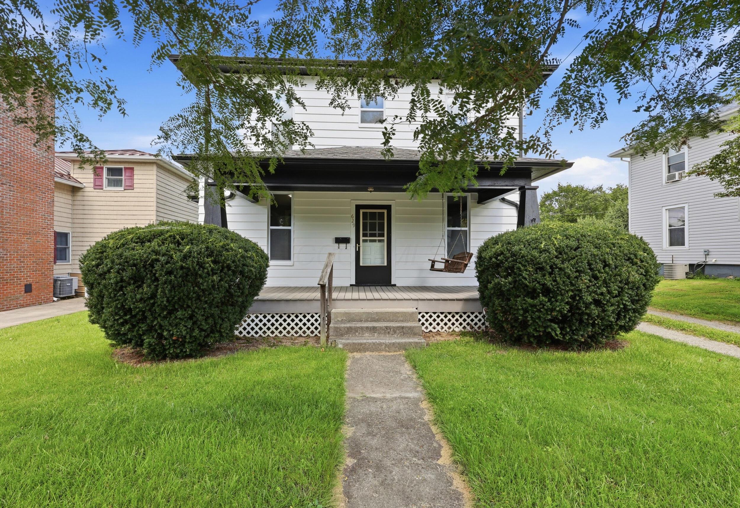 629 E Columbus Avenue Property Photo 1