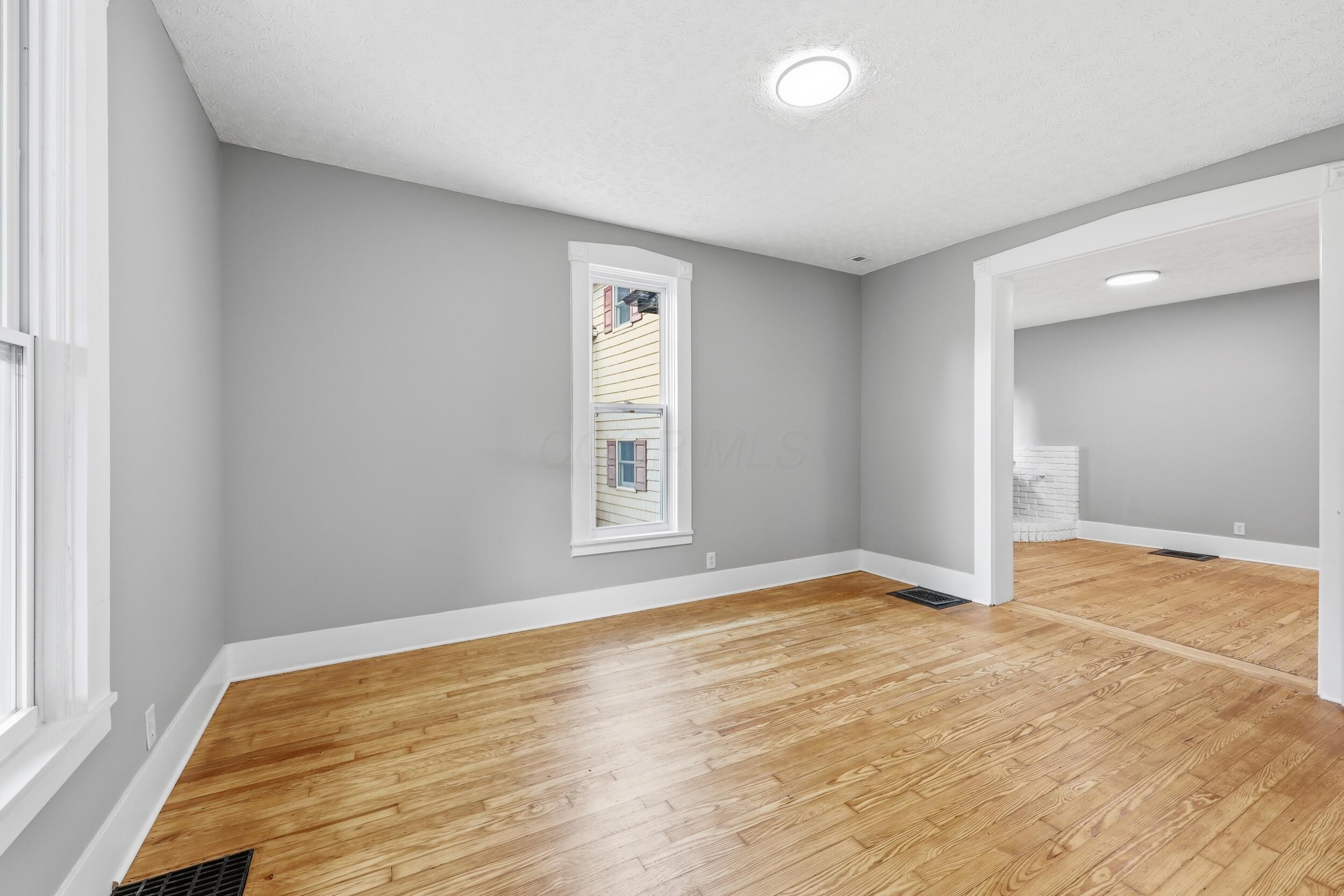 629 E Columbus Avenue Property Photo 10