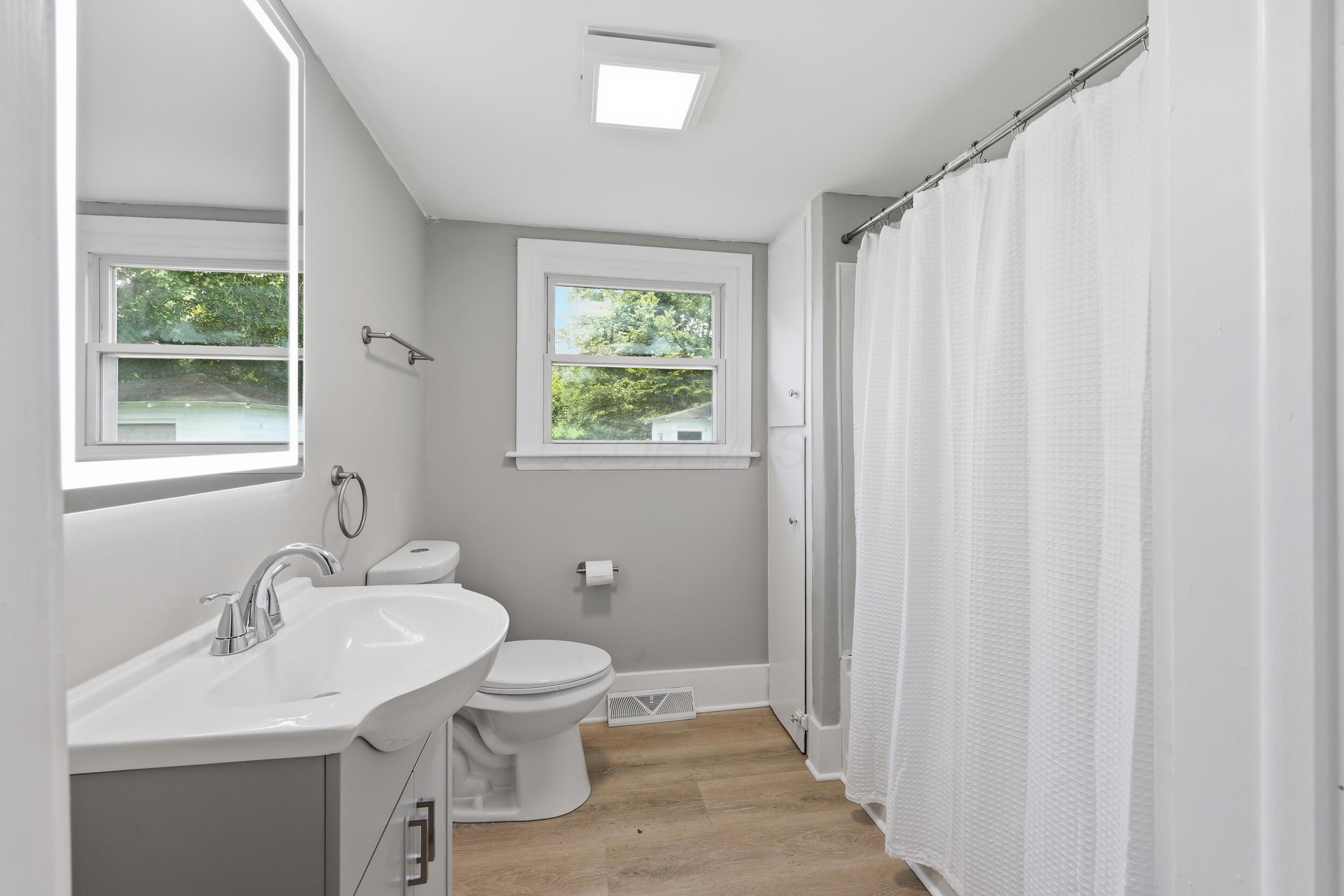 629 E Columbus Avenue Property Photo 15