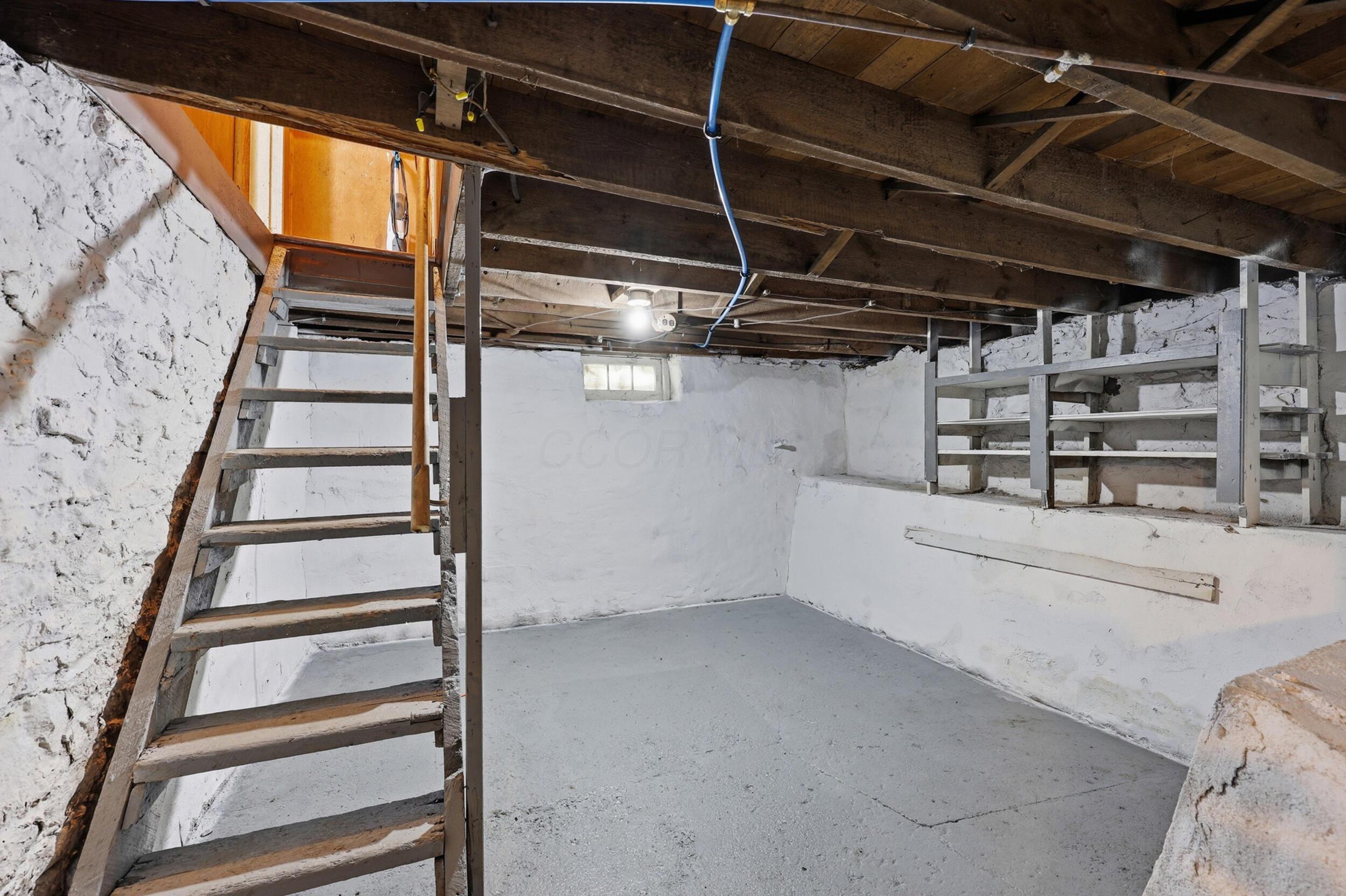 629 E Columbus Avenue Property Photo 27