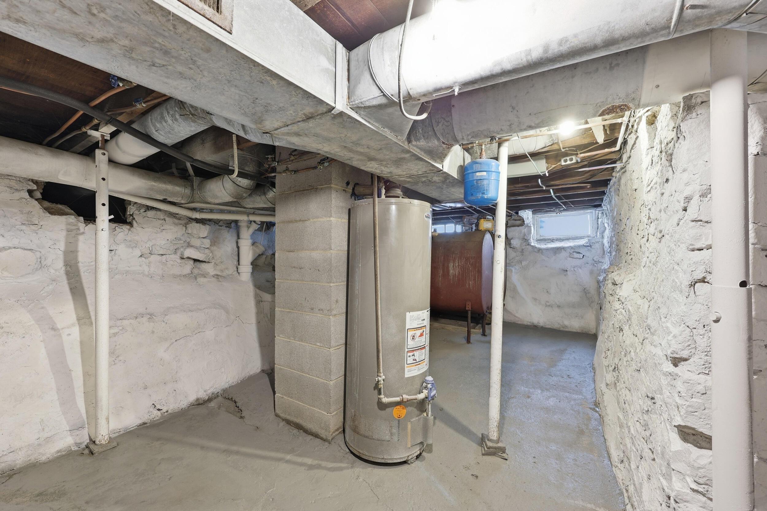629 E Columbus Avenue Property Photo 28