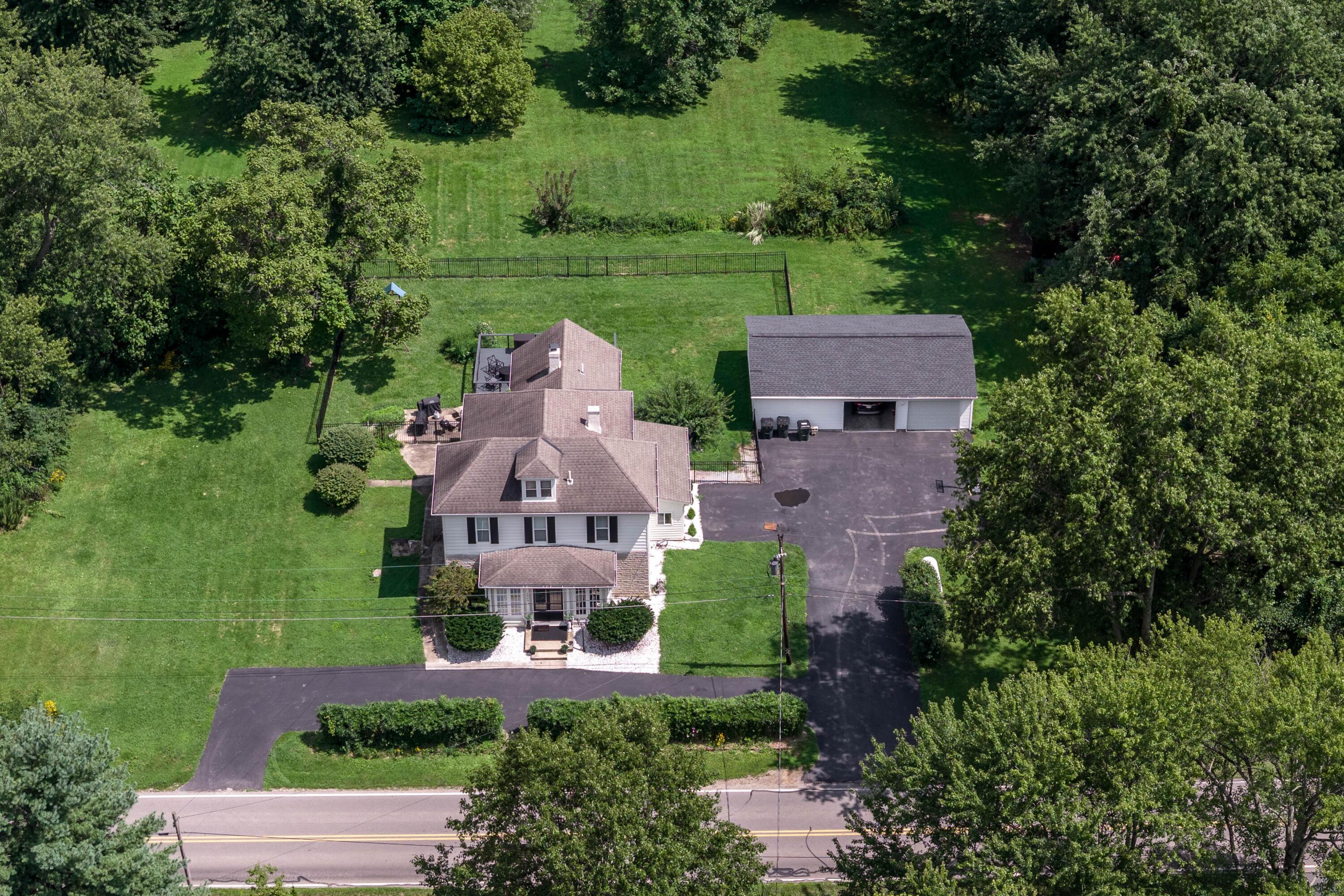 4906 Babbitt Road Property Photo 3