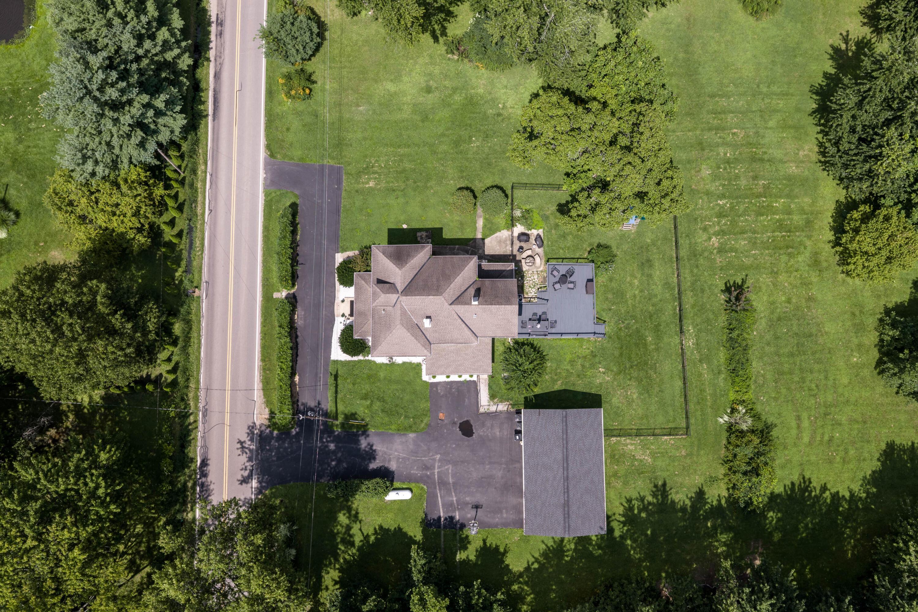 4906 Babbitt Road Property Photo 5