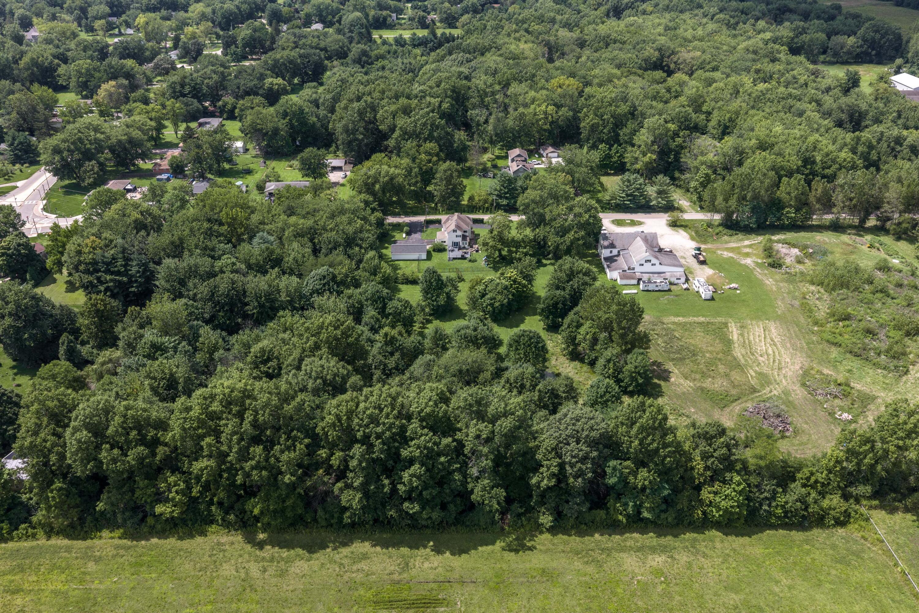 4906 Babbitt Road Property Photo 9