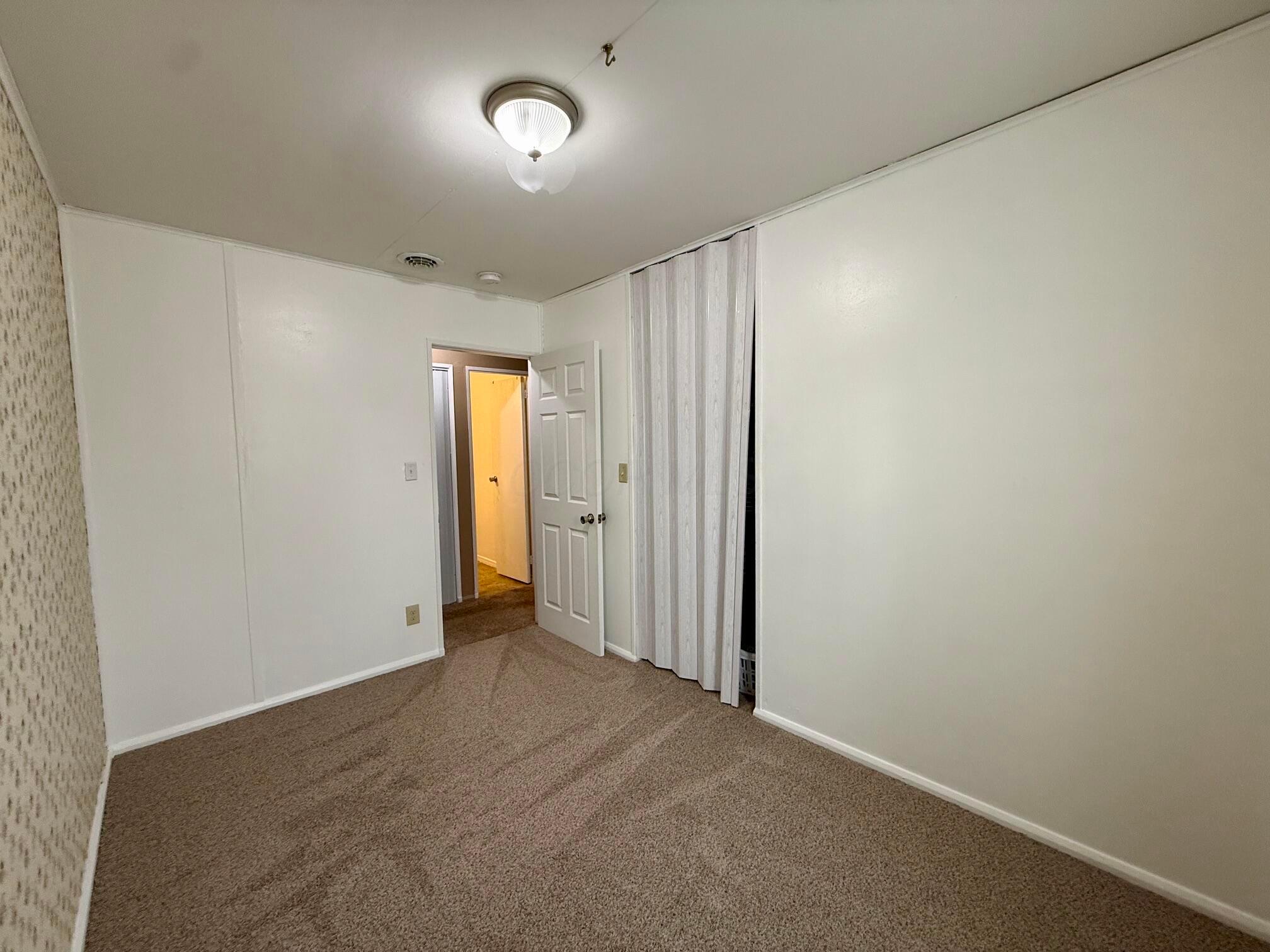1427 E Southern Avenue Property Photo 17