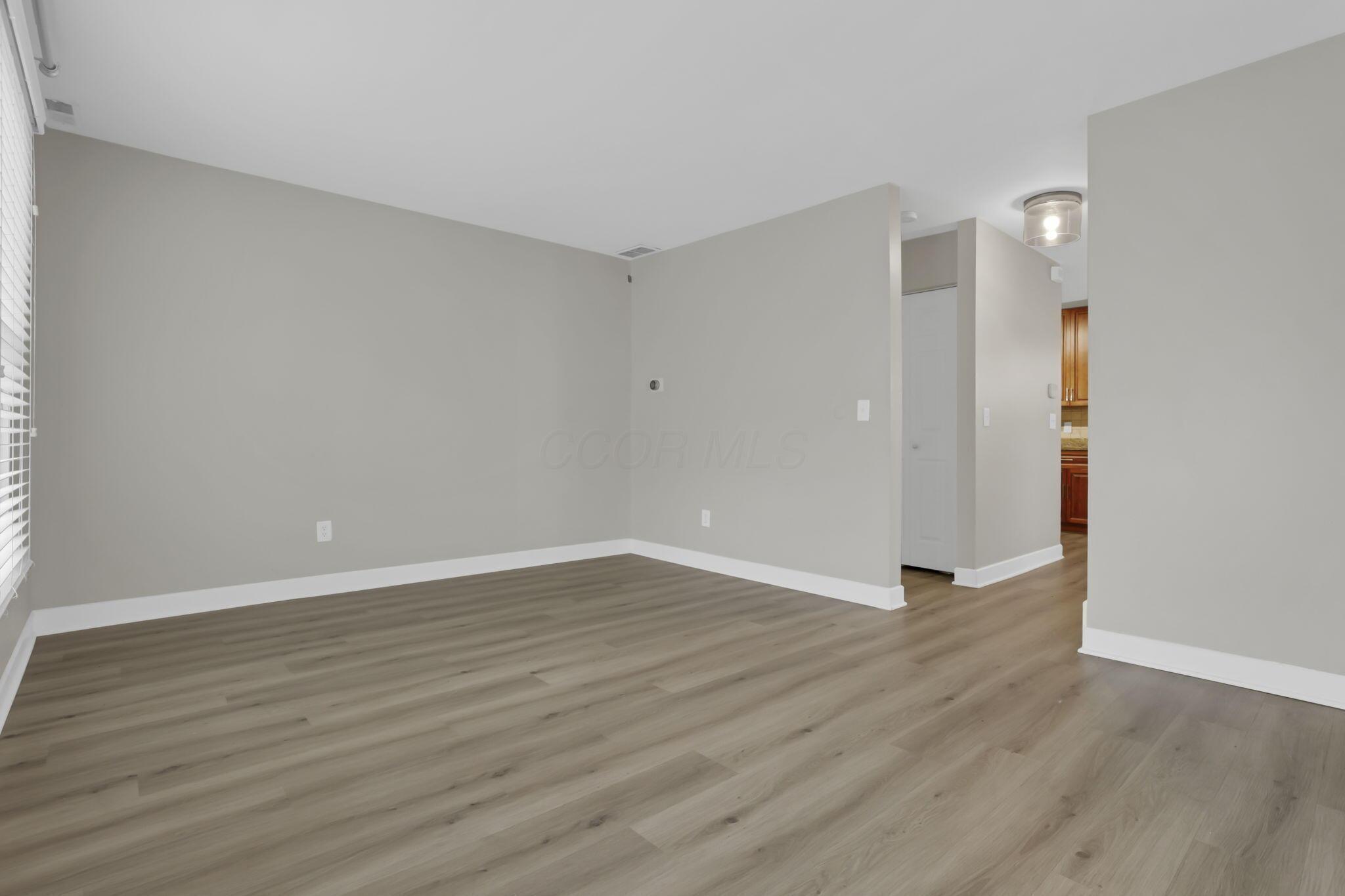 201 W 2nd Avenue Property Photo 9
