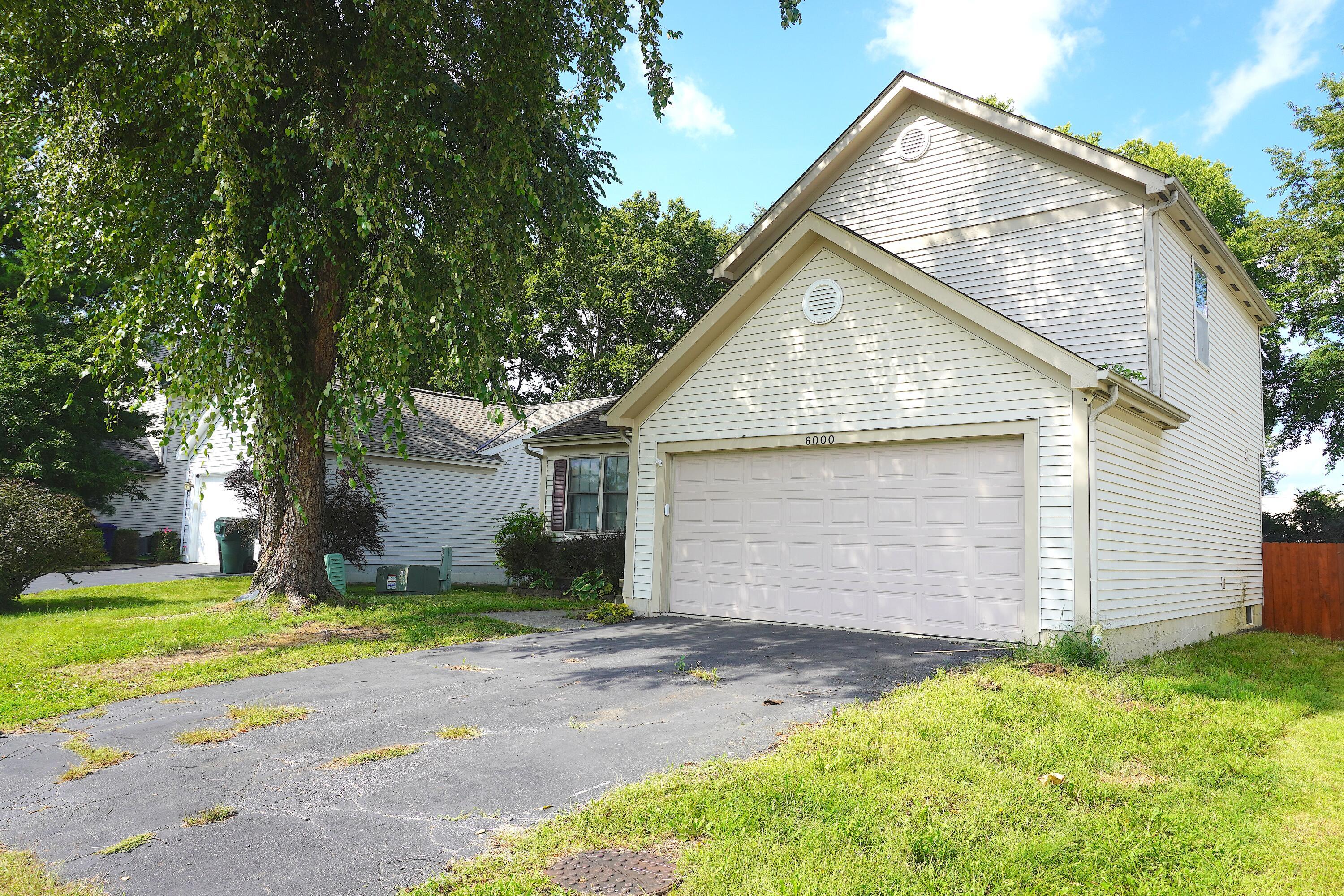 6000 Leafridge Lane Property Photo 2