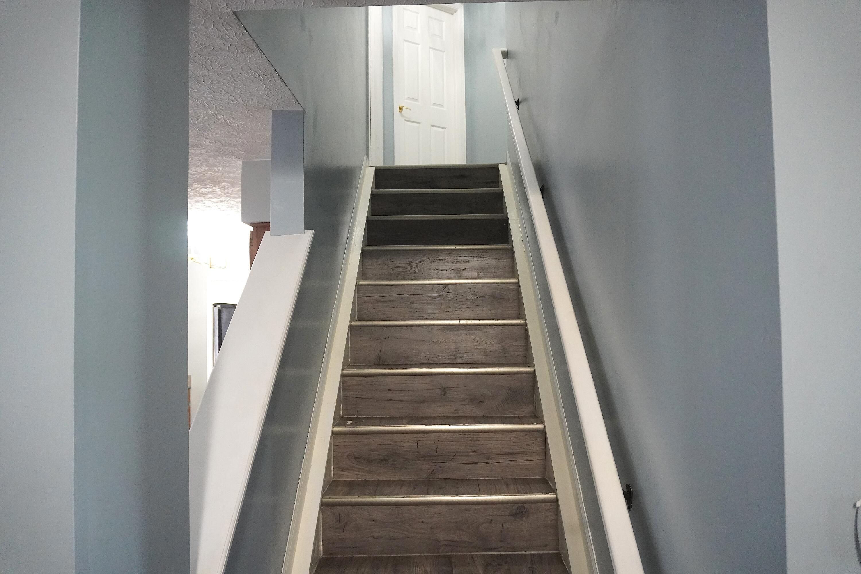 6000 Leafridge Lane Property Photo 6