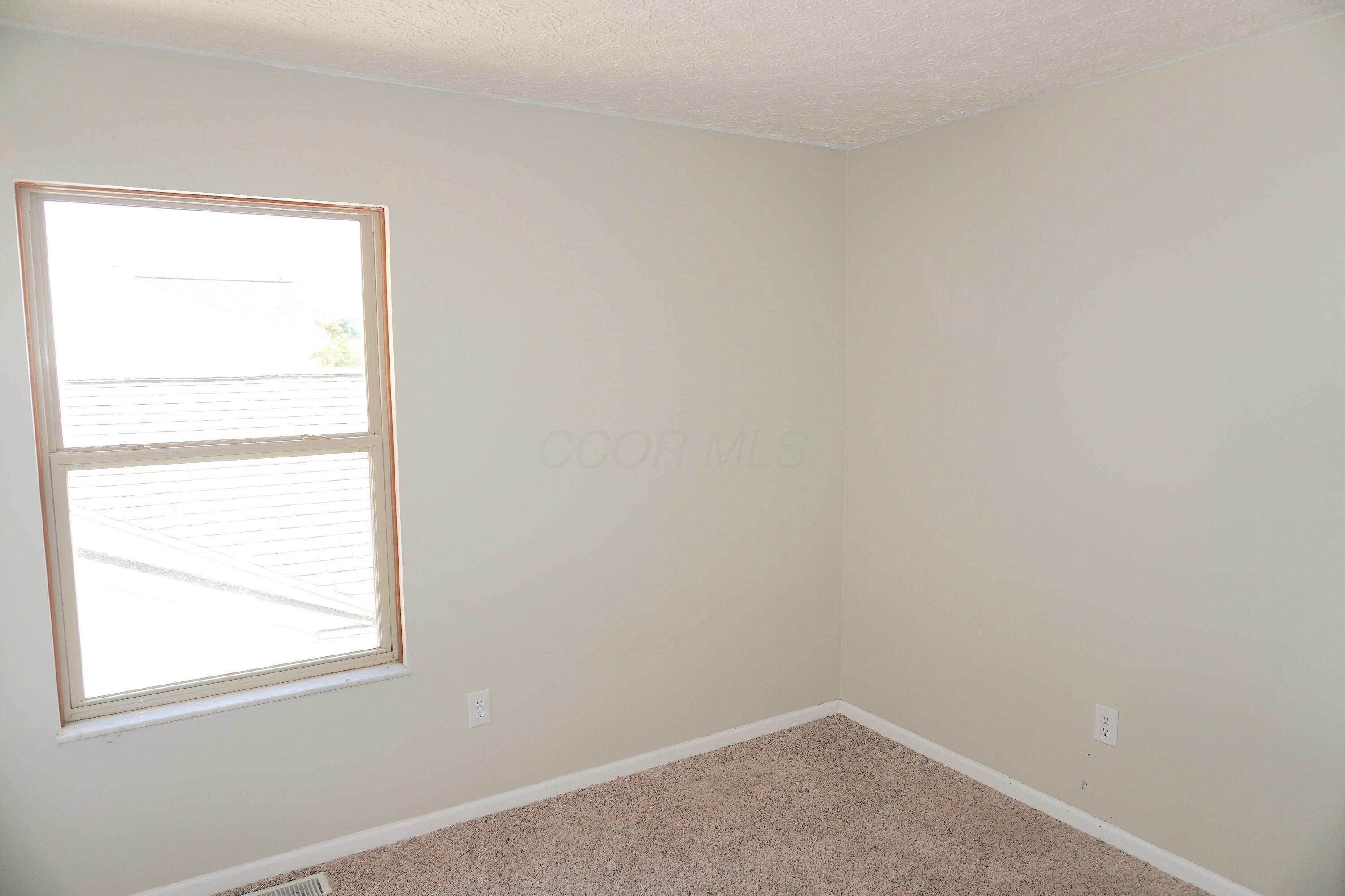 6000 Leafridge Lane Property Photo 13