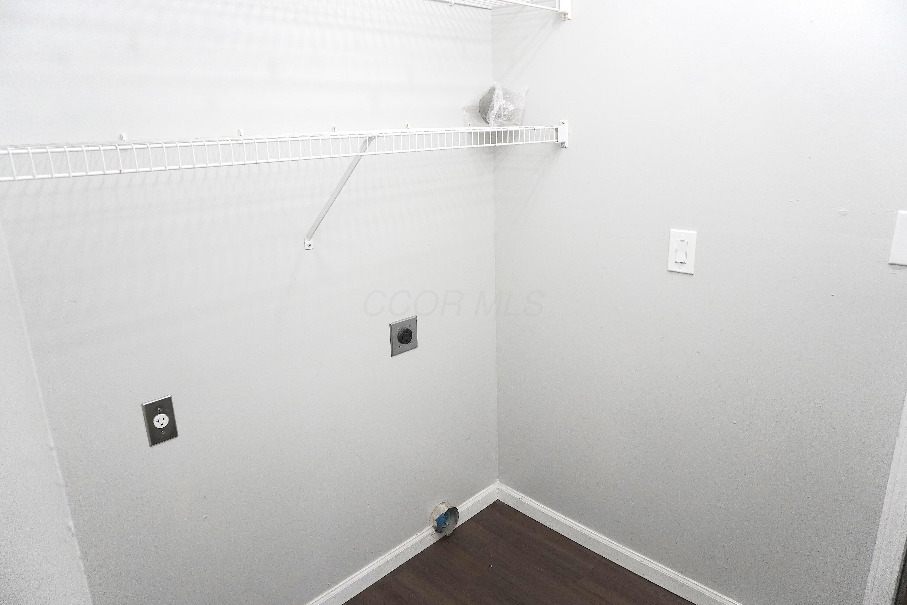 6000 Leafridge Lane Property Photo 18