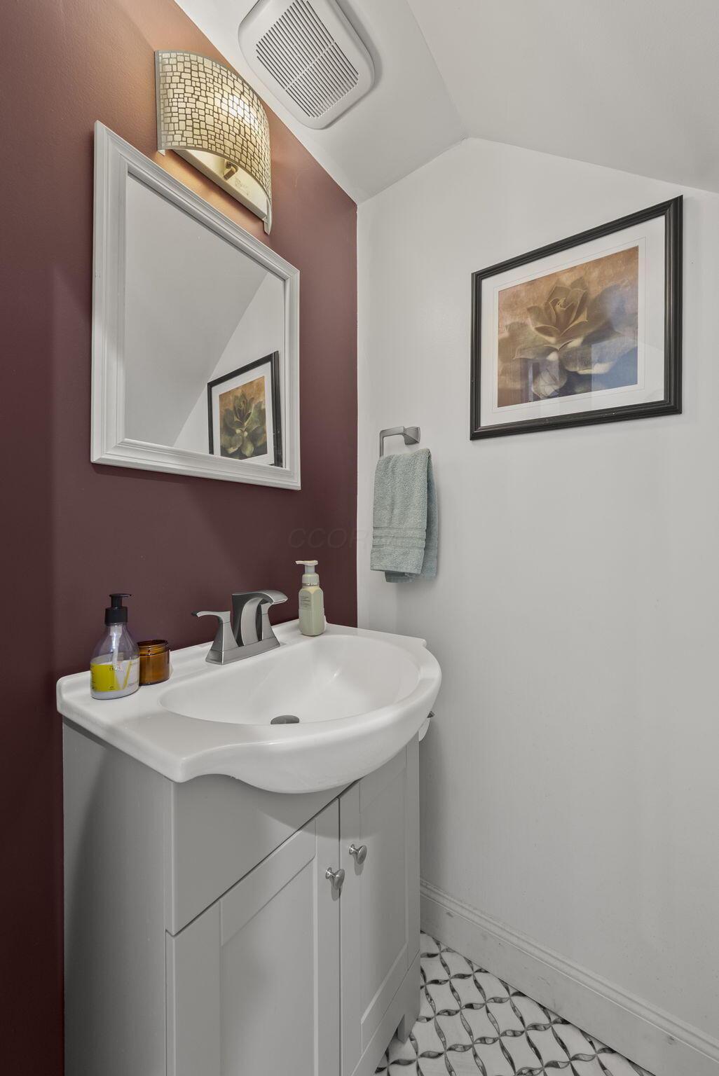 348 Wilson Avenue Property Photo 4