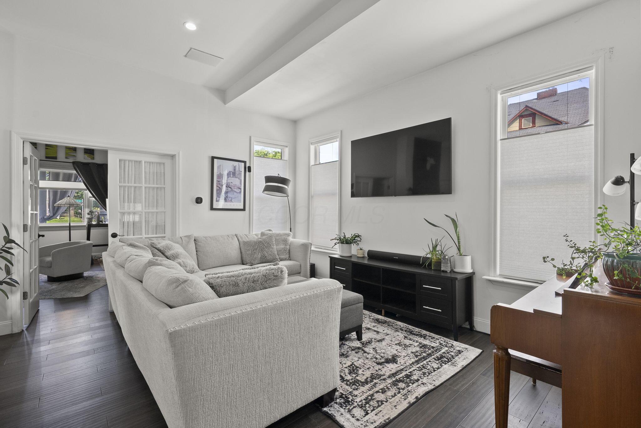 348 Wilson Avenue Property Photo 10