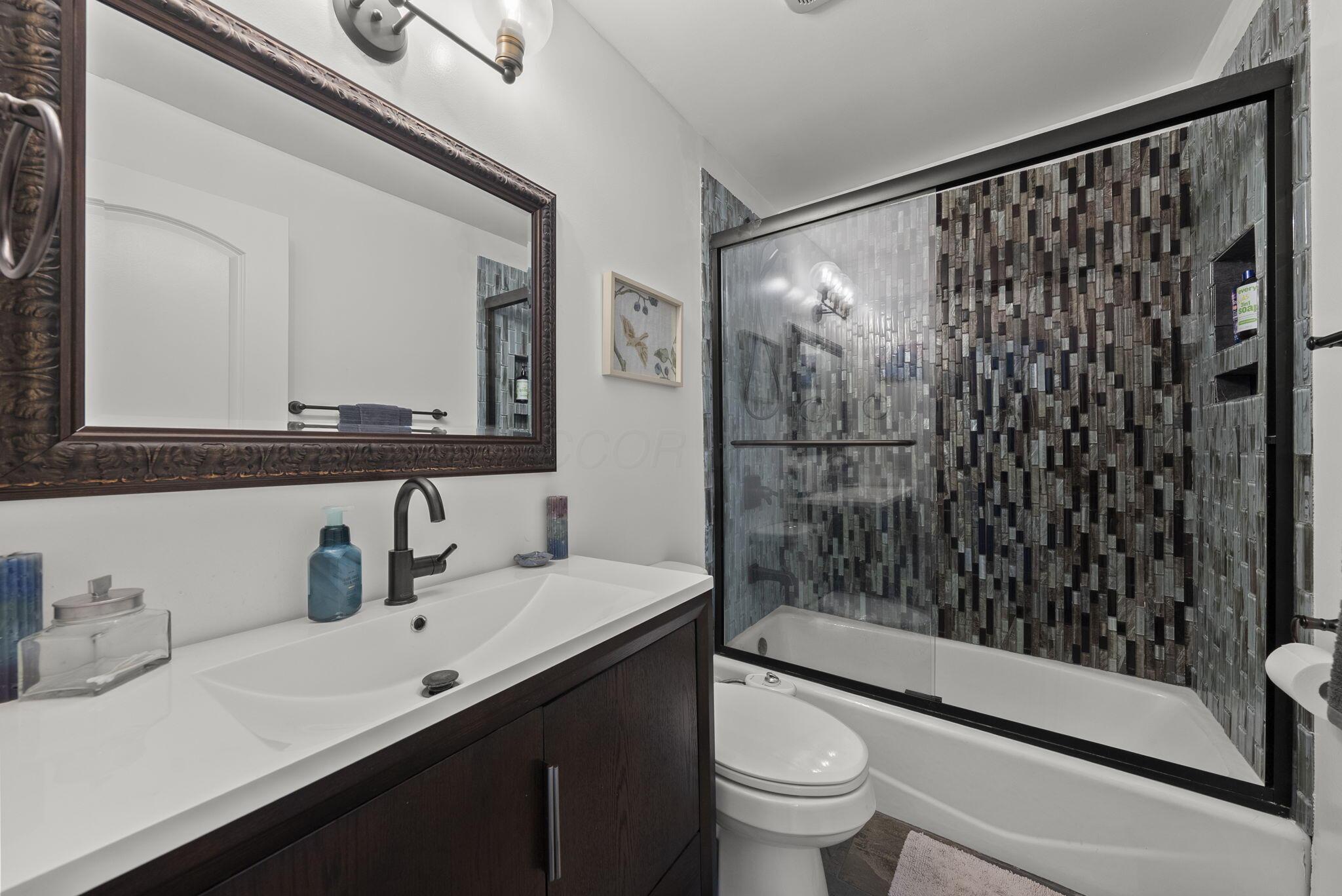 348 Wilson Avenue Property Photo 20