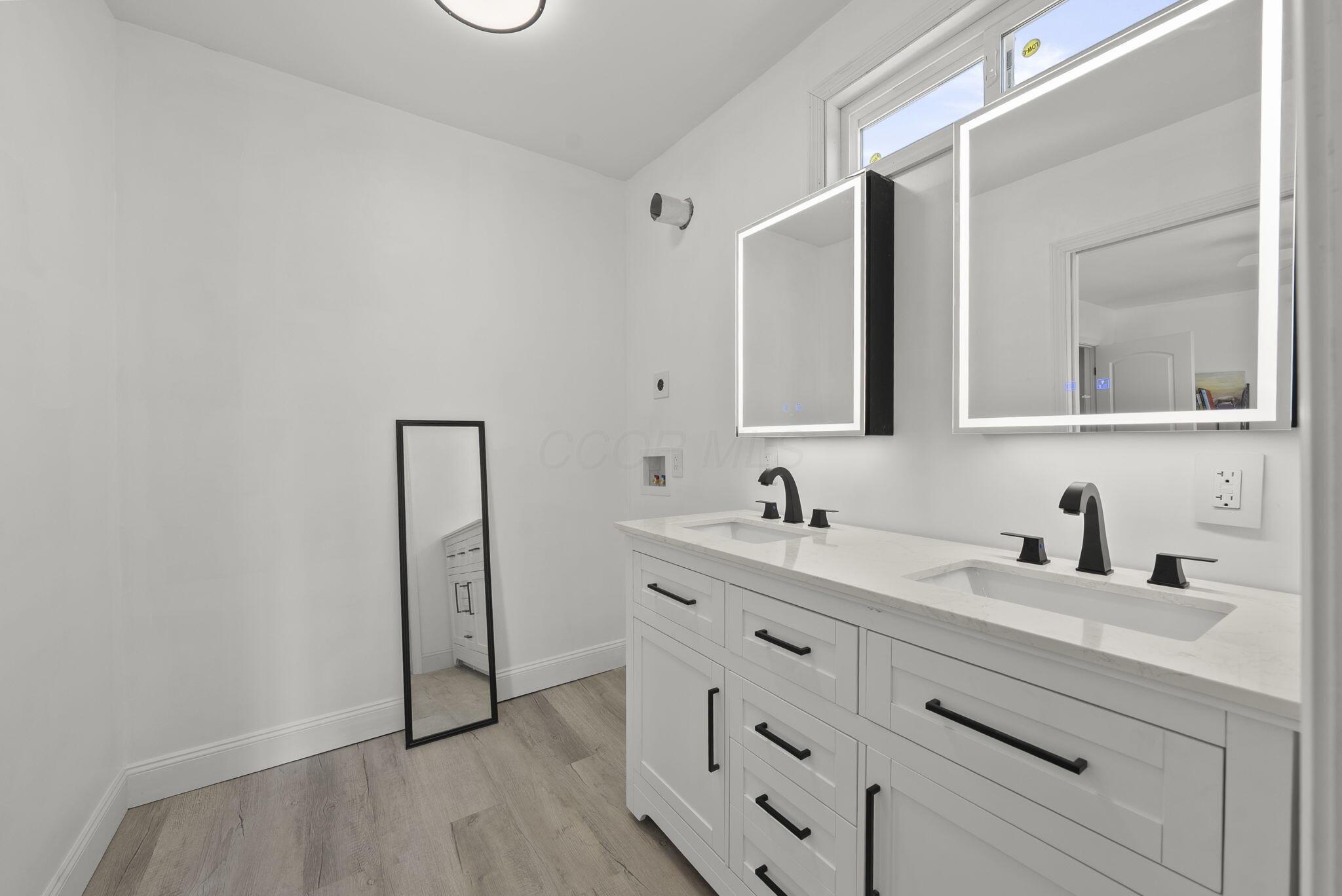 348 Wilson Avenue Property Photo 24