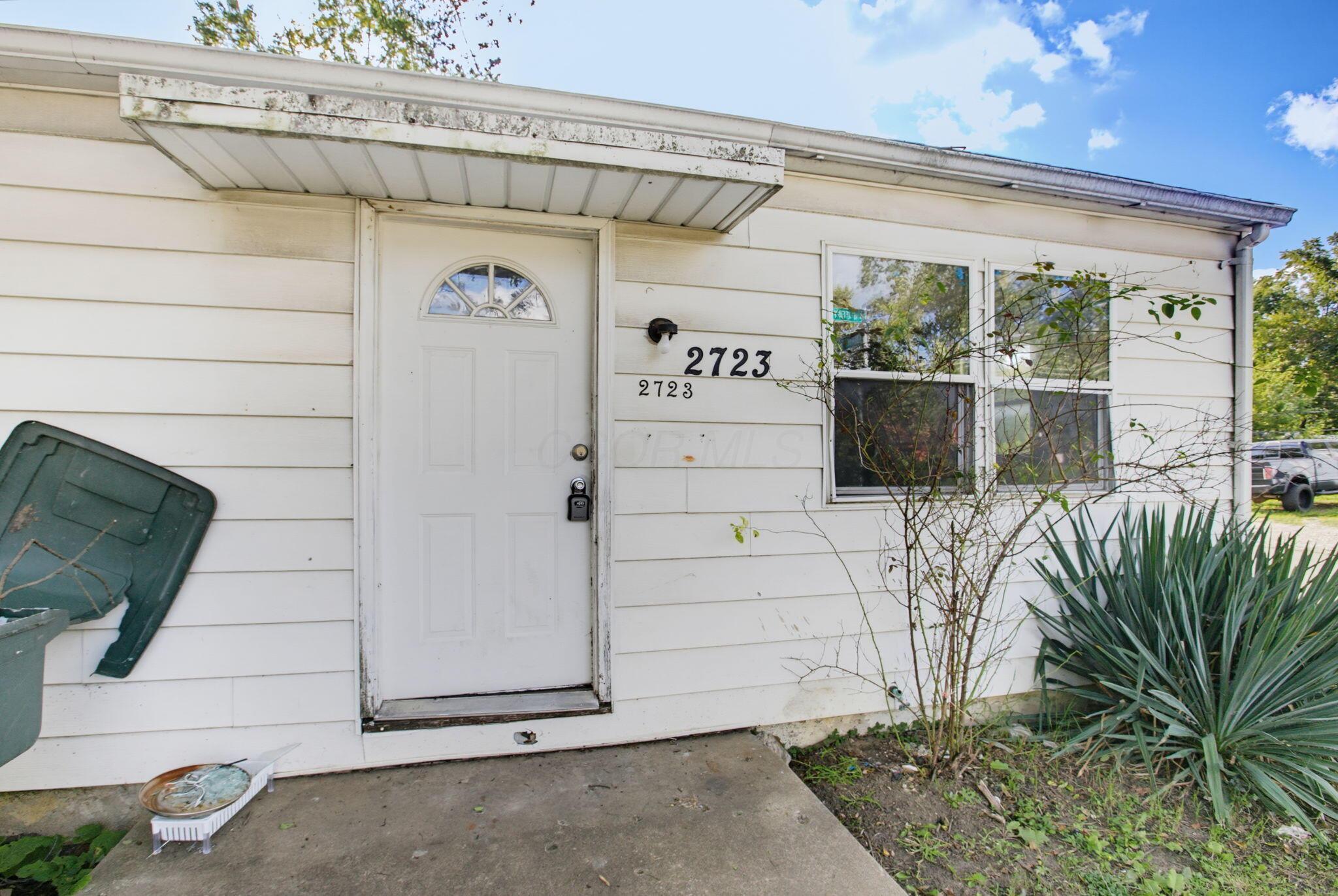 2723 Mcguffey Road Property Photo 1