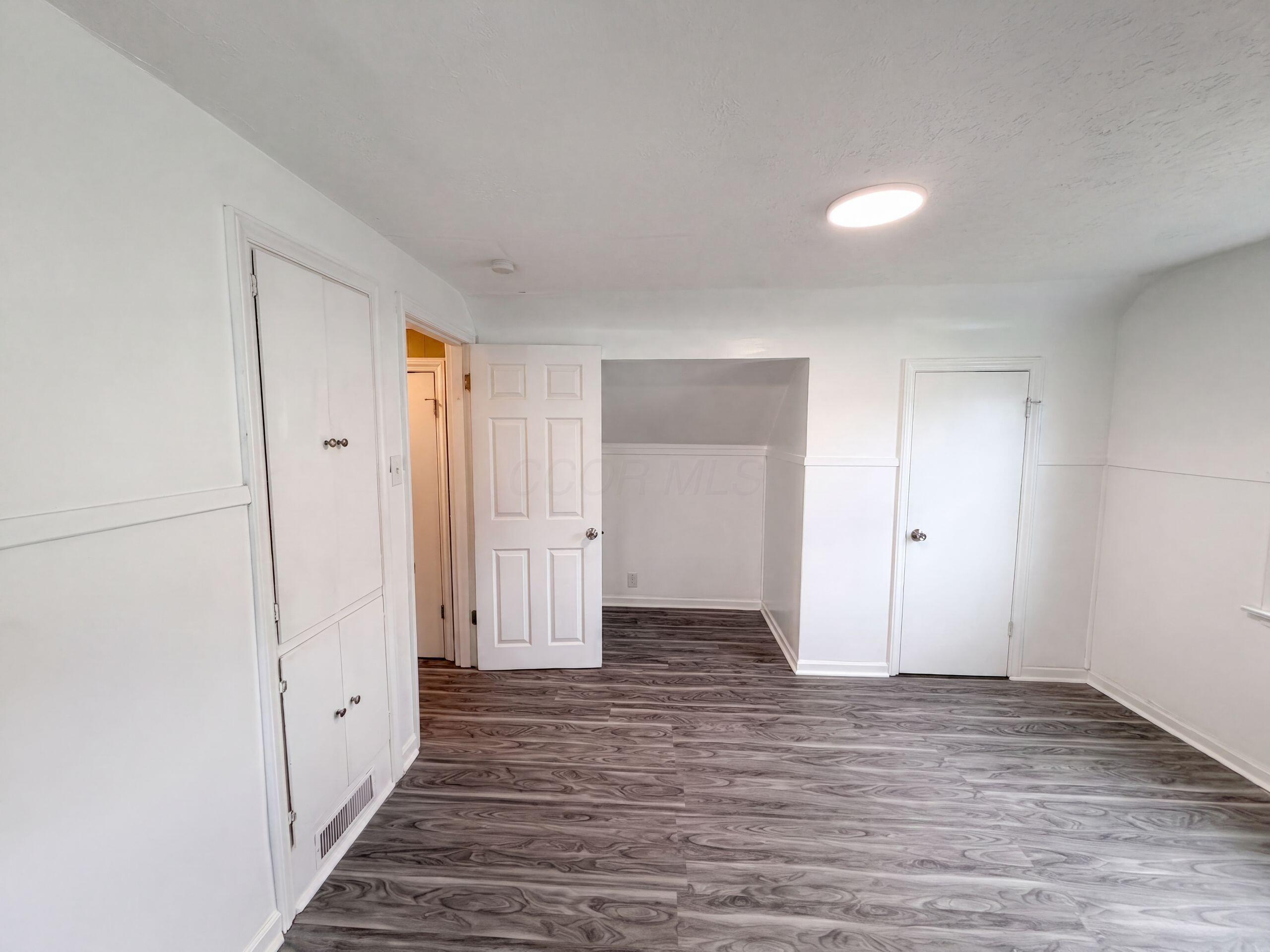 601 Rhoads Avenue Property Photo 4