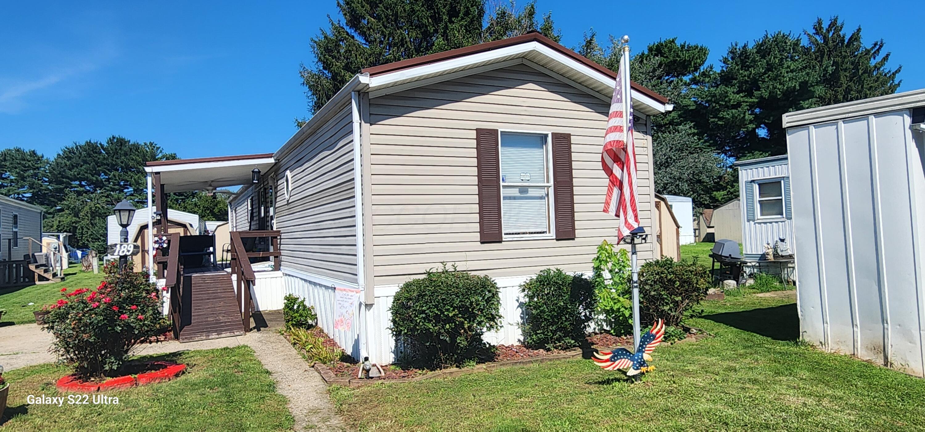189 Parklawn Drive Property Photo 3