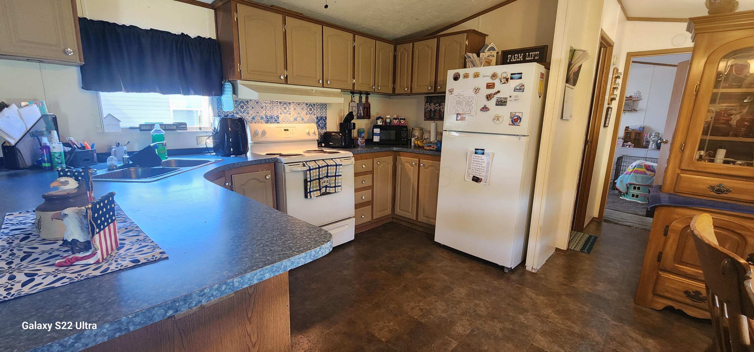 189 Parklawn Drive Property Photo 11