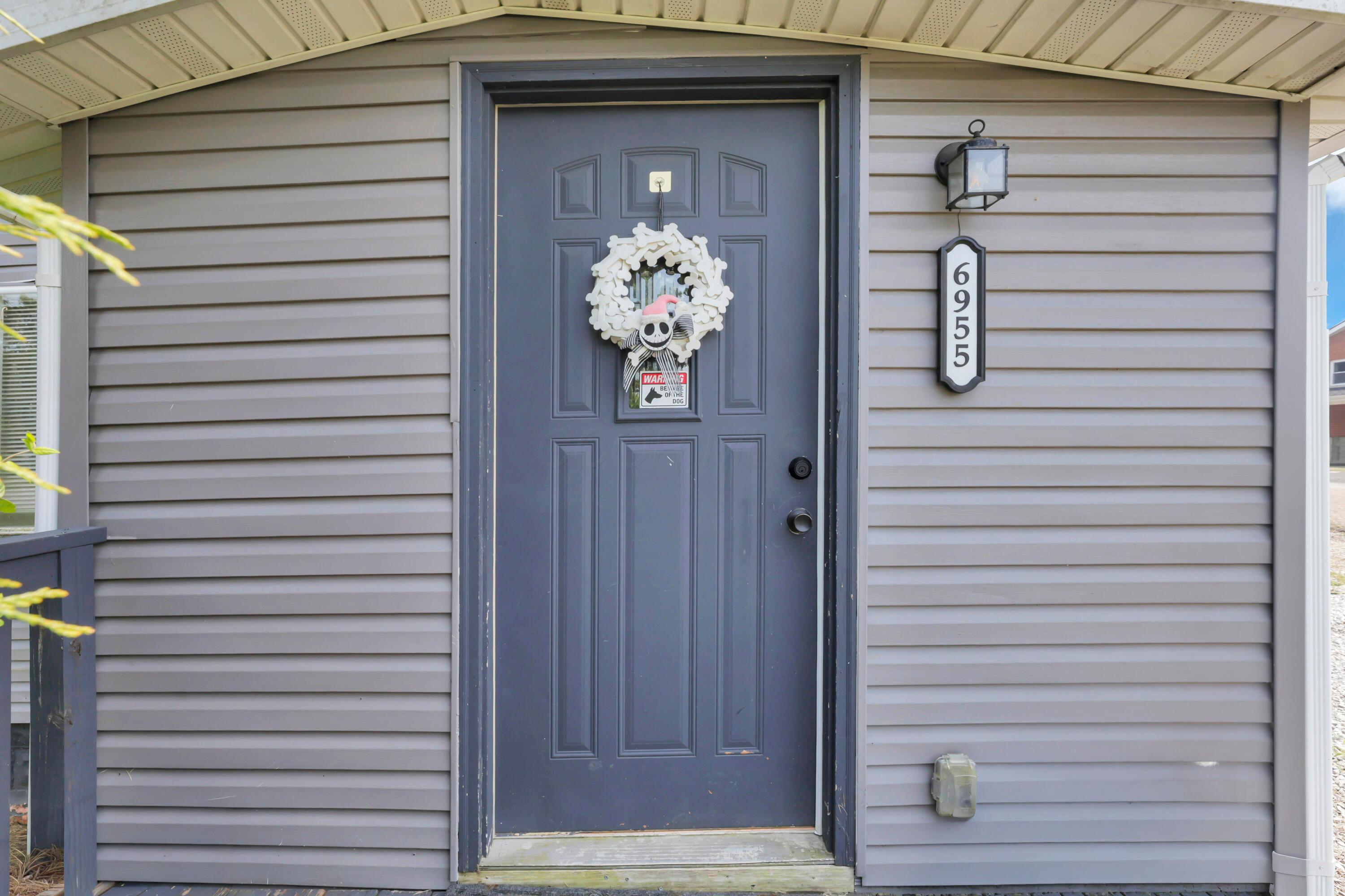 6955 London Groveport Road Property Photo 3