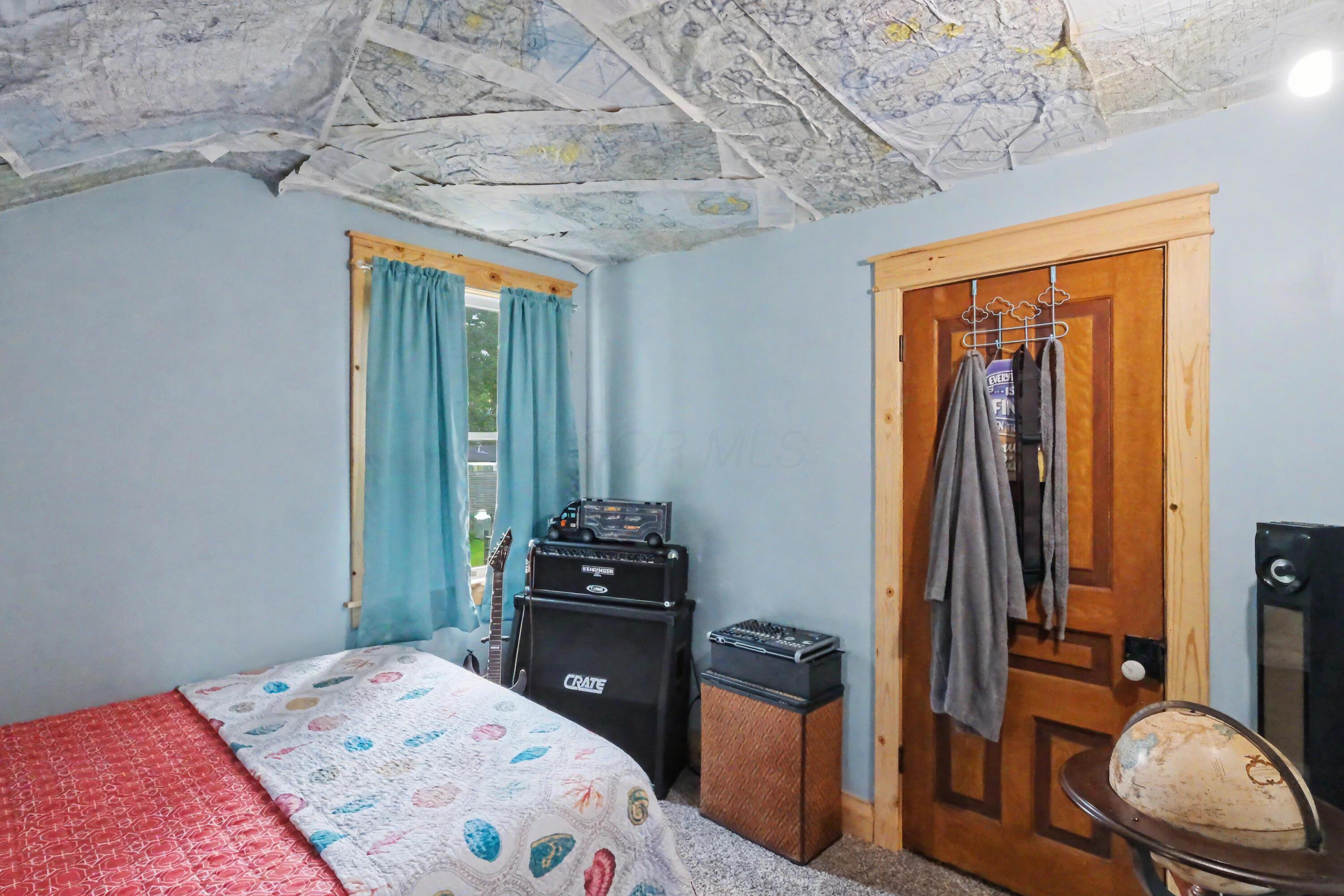 1073 Decliff Road N Property Photo 17