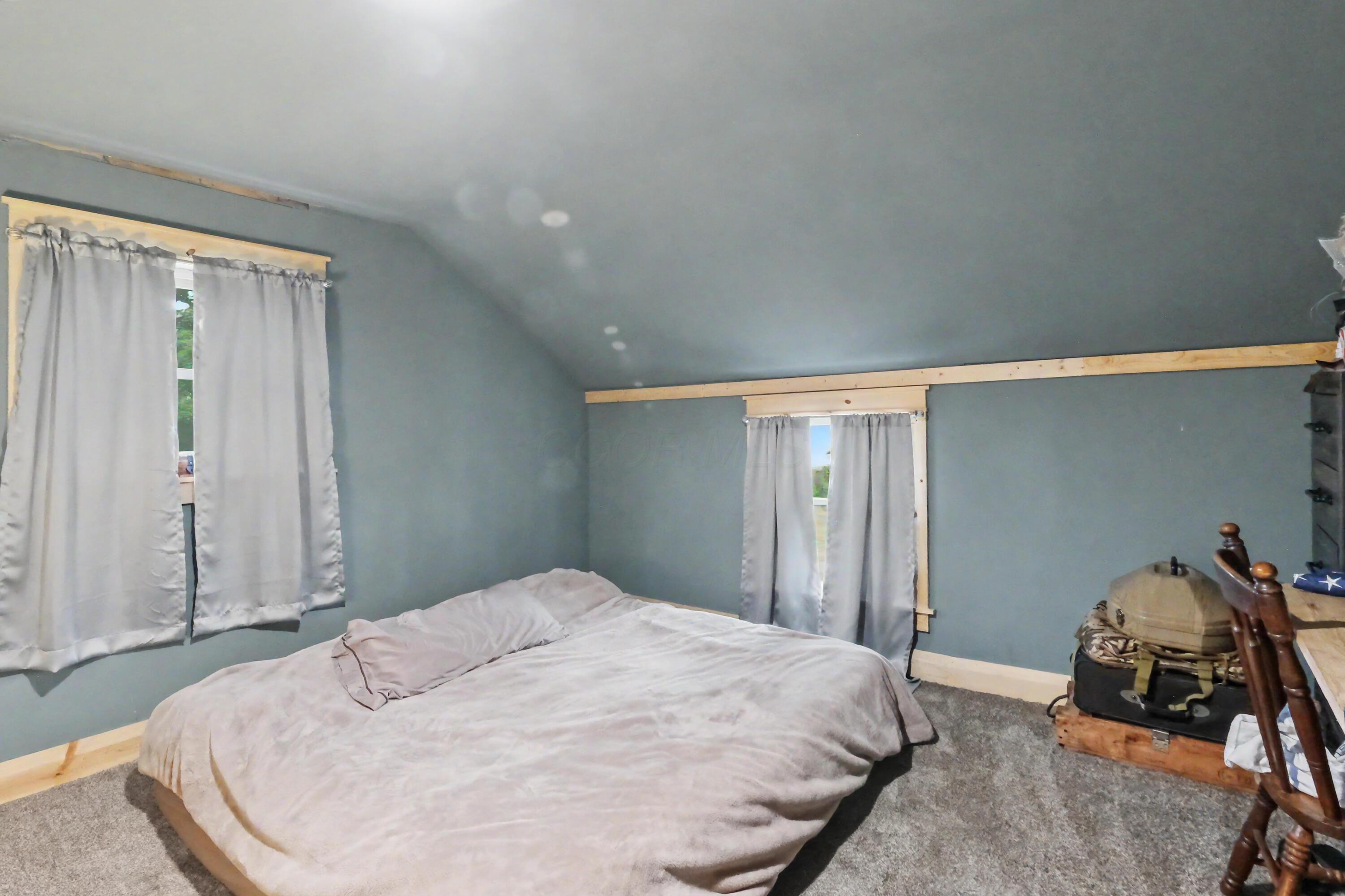 1073 Decliff Road N Property Photo 19