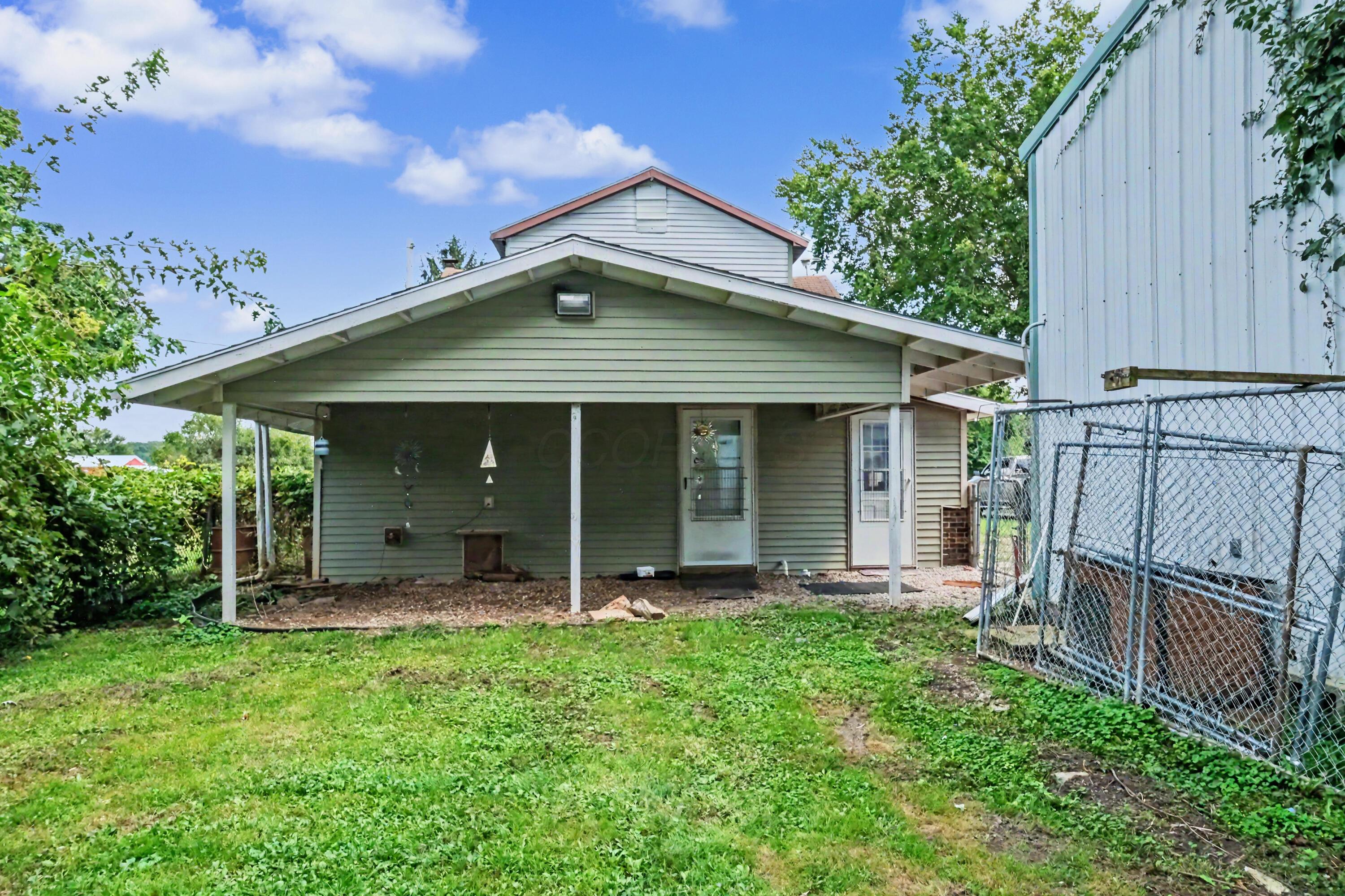 1073 Decliff Road N Property Photo 29