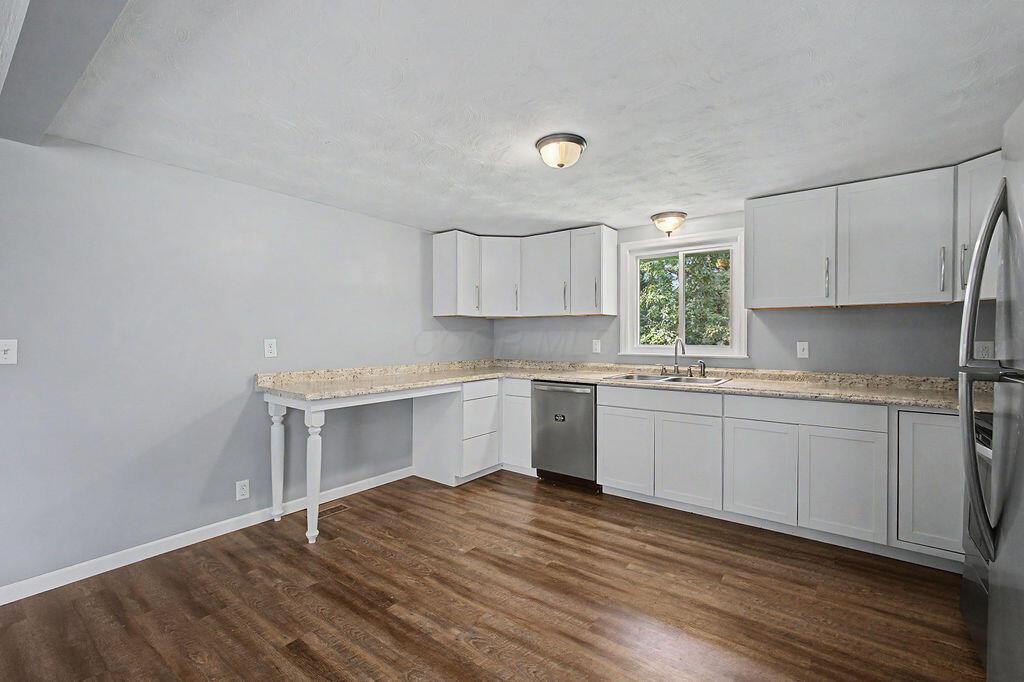 14207 Eldon Drive Property Photo 3